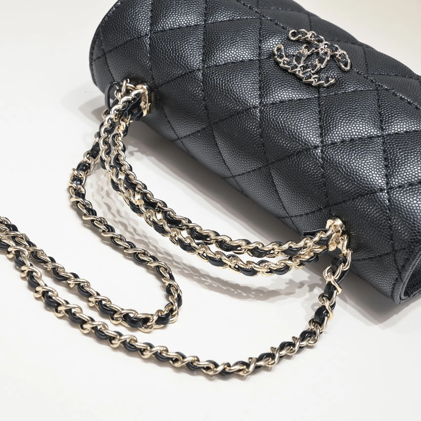 💰360￥Chane1🔍23p Chanel Dark Horse Kelly long handle bag 🤍Model: 9100 💕Material: Lychee cowhide 💎Super authentic, long shape, can hold mobile phone, easy to use, no matter hand drawn or diagonal, it is easy to see oDark Horse?⚜️Come and get it 🌷size: 19x10x4.5cm
