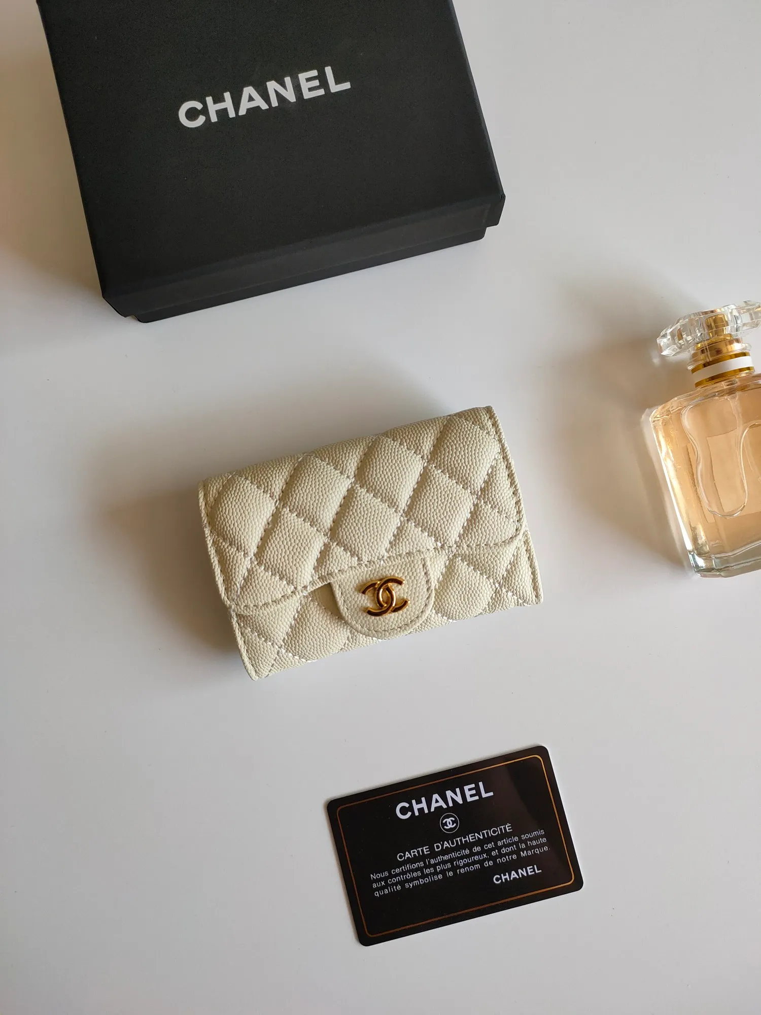 ￥110 CHANEL Chanel classic flap card holder. Imported sheepskin and caviar cowhide, card holder and coin purse integrated, with slip pocket on the back, model number: AP448, size: 7.5 × 11.3 × 2.1 cm