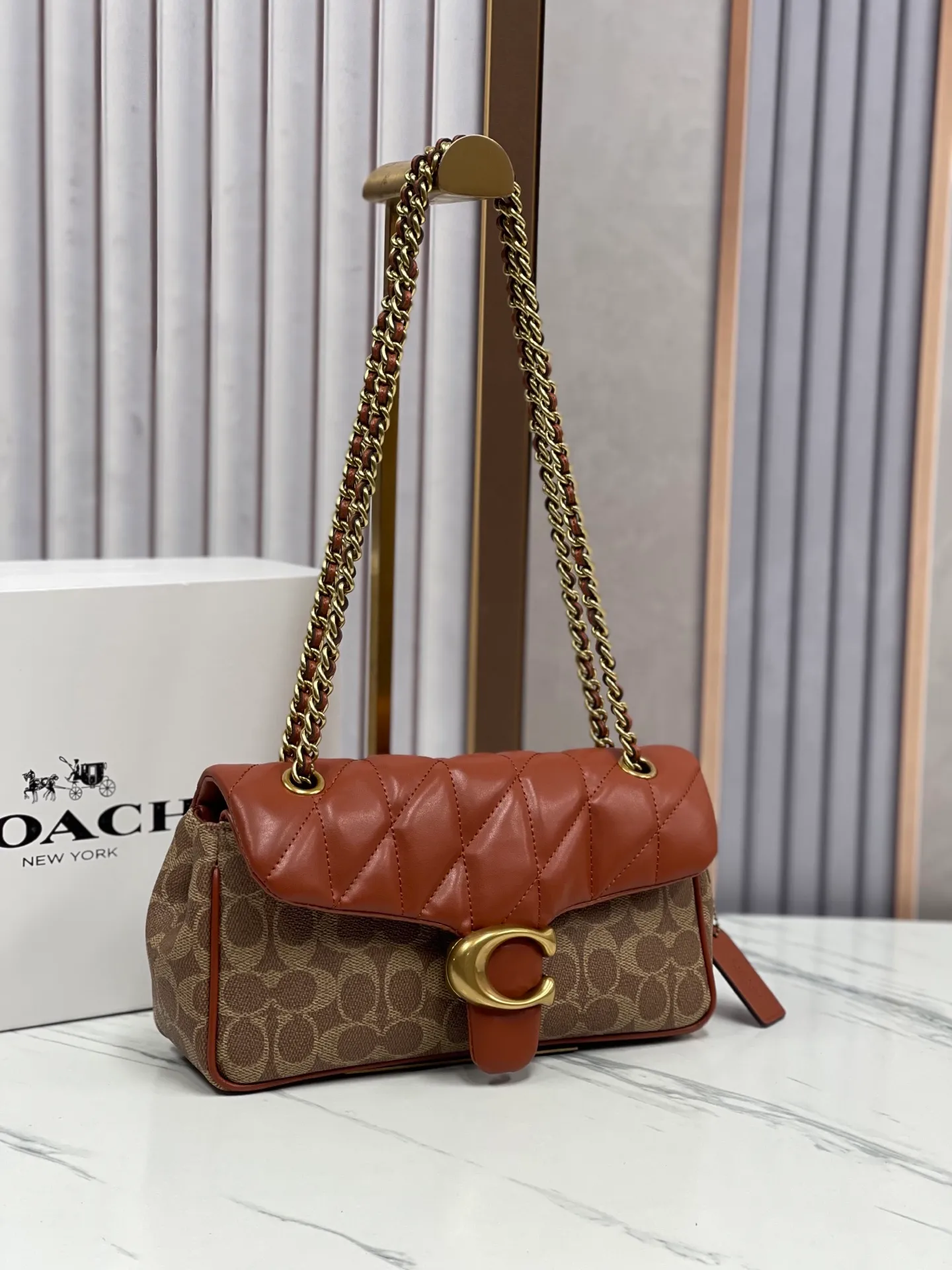 Top original order batch 480¥Coach/Coach new model CY815✈️Quilting Tabby chain tabby with quilting technology. Cool, low-key and high-end gold buckle. Choose a size and color you like. Size 26/15.