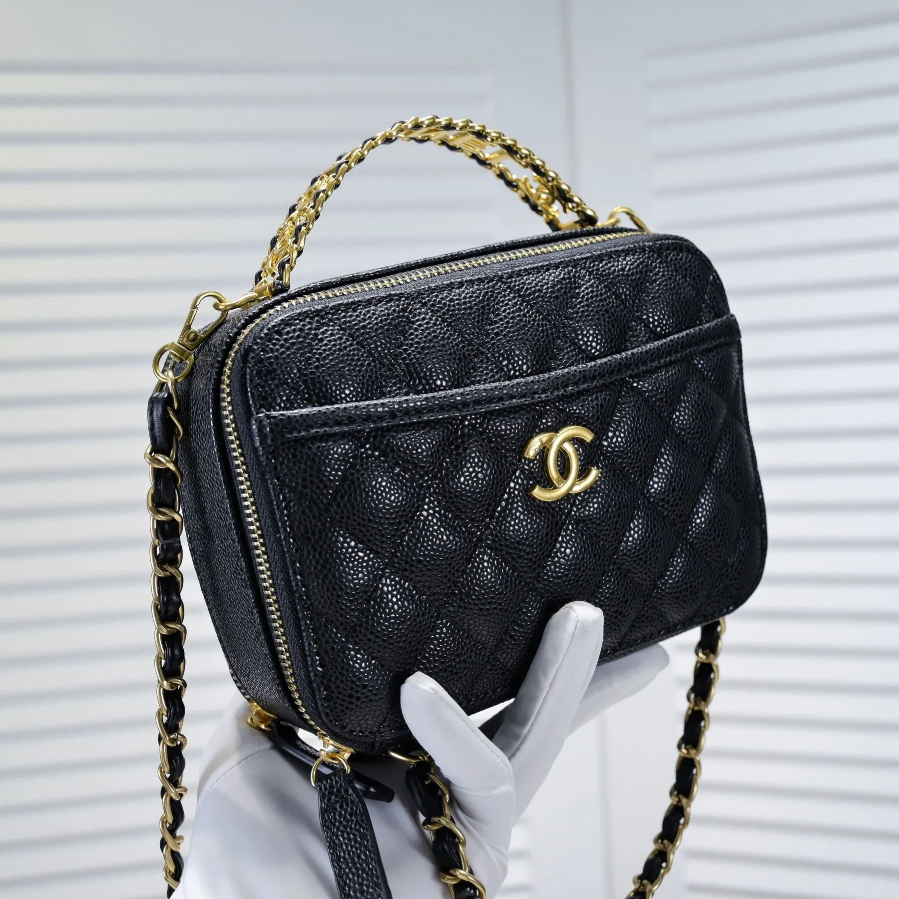 💰420￥Official website Chanel, caviar handle letter bag double c camera chain crossbody bag shipped in large quantities, style number: 9081 size: 20*9*15cm