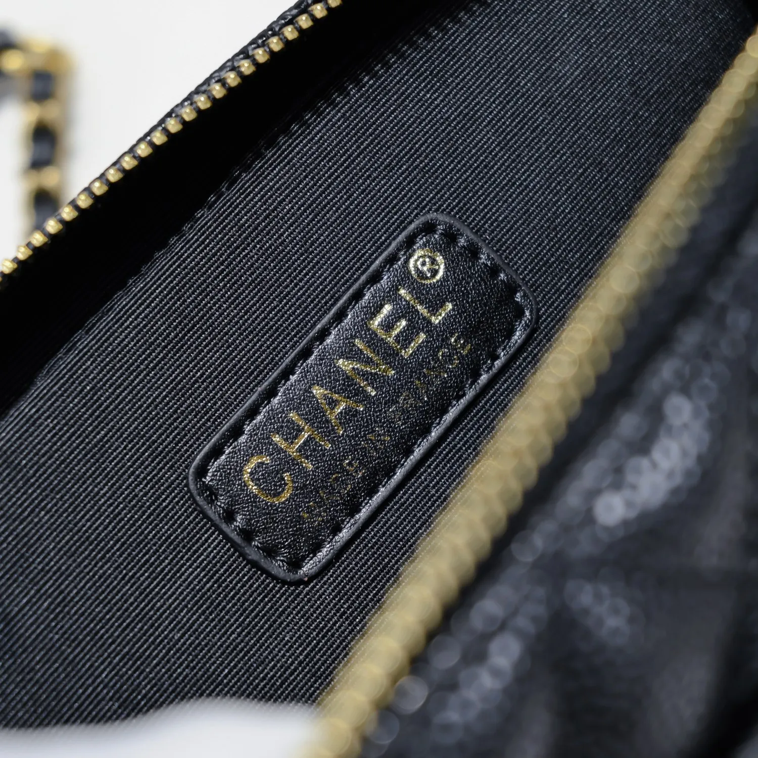 💰420￥Official website Chanel, caviar handle letter bag double c camera chain crossbody bag shipped in large quantities, style number: 9081 size: 20*9*15cm