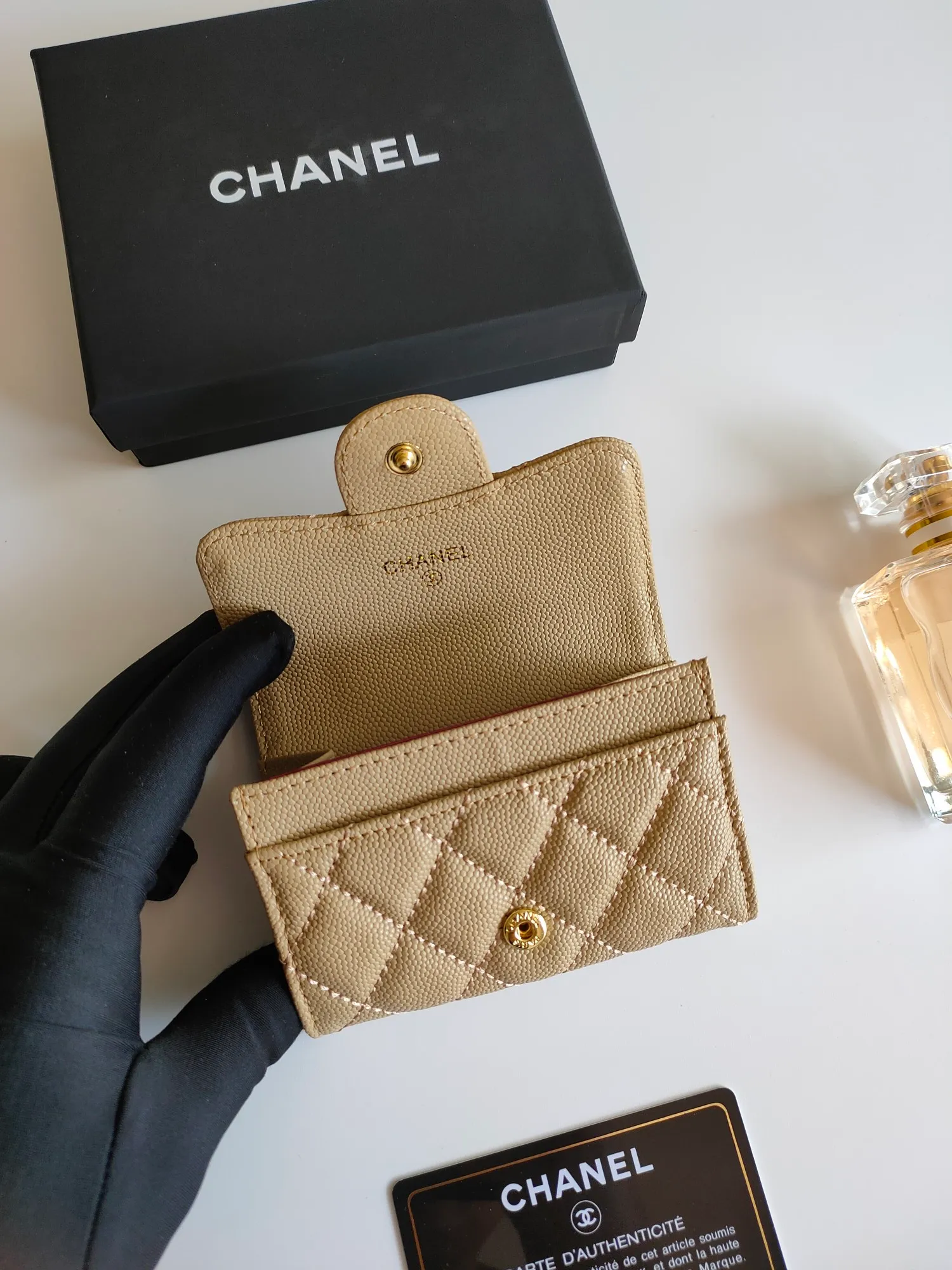 ￥110 CHANEL Chanel classic flap card holder. Imported sheepskin and caviar cowhide, card holder and coin purse integrated, with slip pocket on the back, model number: AP448, size: 7.5 × 11.3 × 2.1 cm