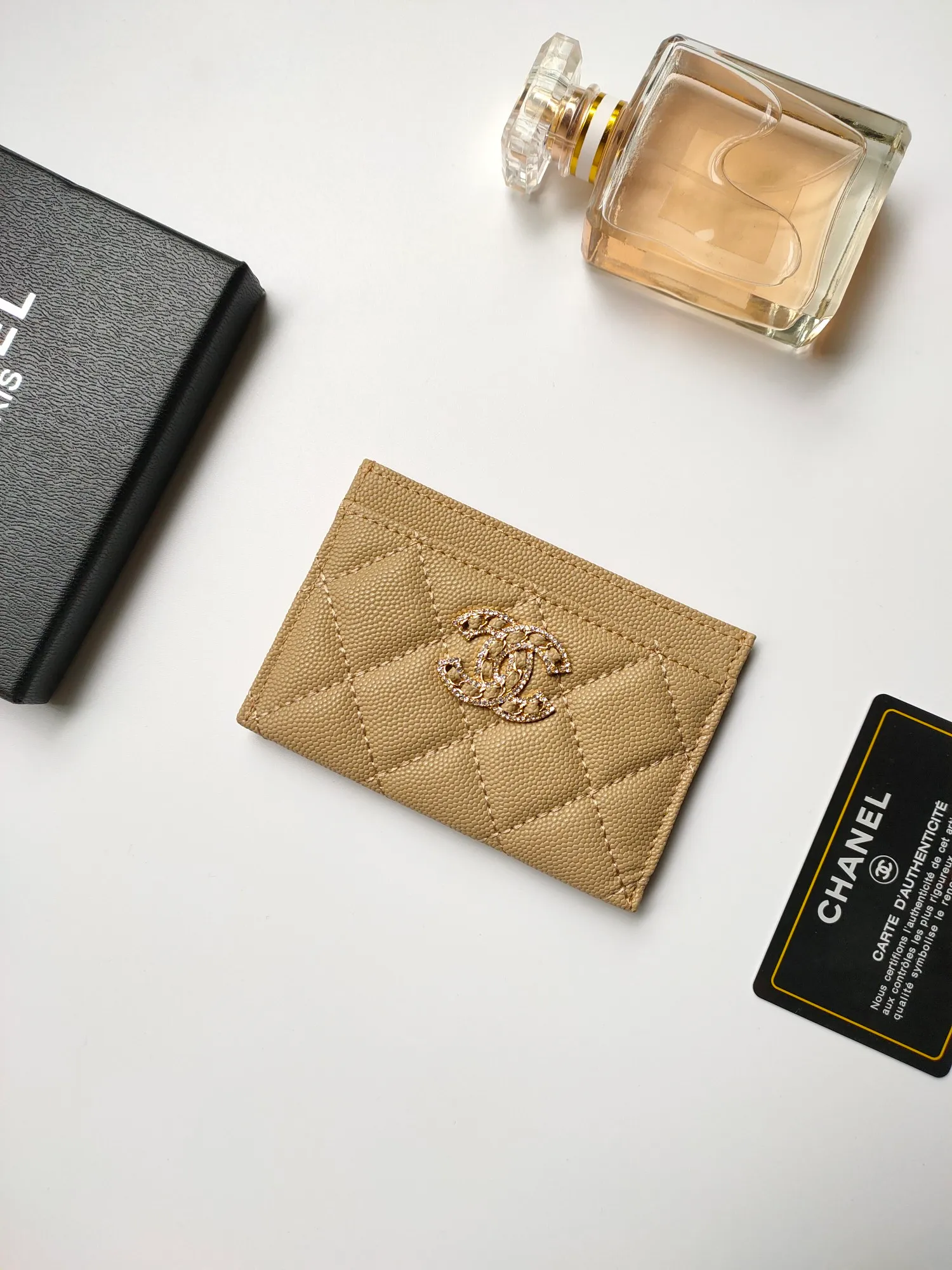 💰130 CHANEL Chanel counter new card holder👍Model number: AP5494 Size: 7.5 × 11.2 × 0.5 cm 😍😍Fine workmanship and high-end quality