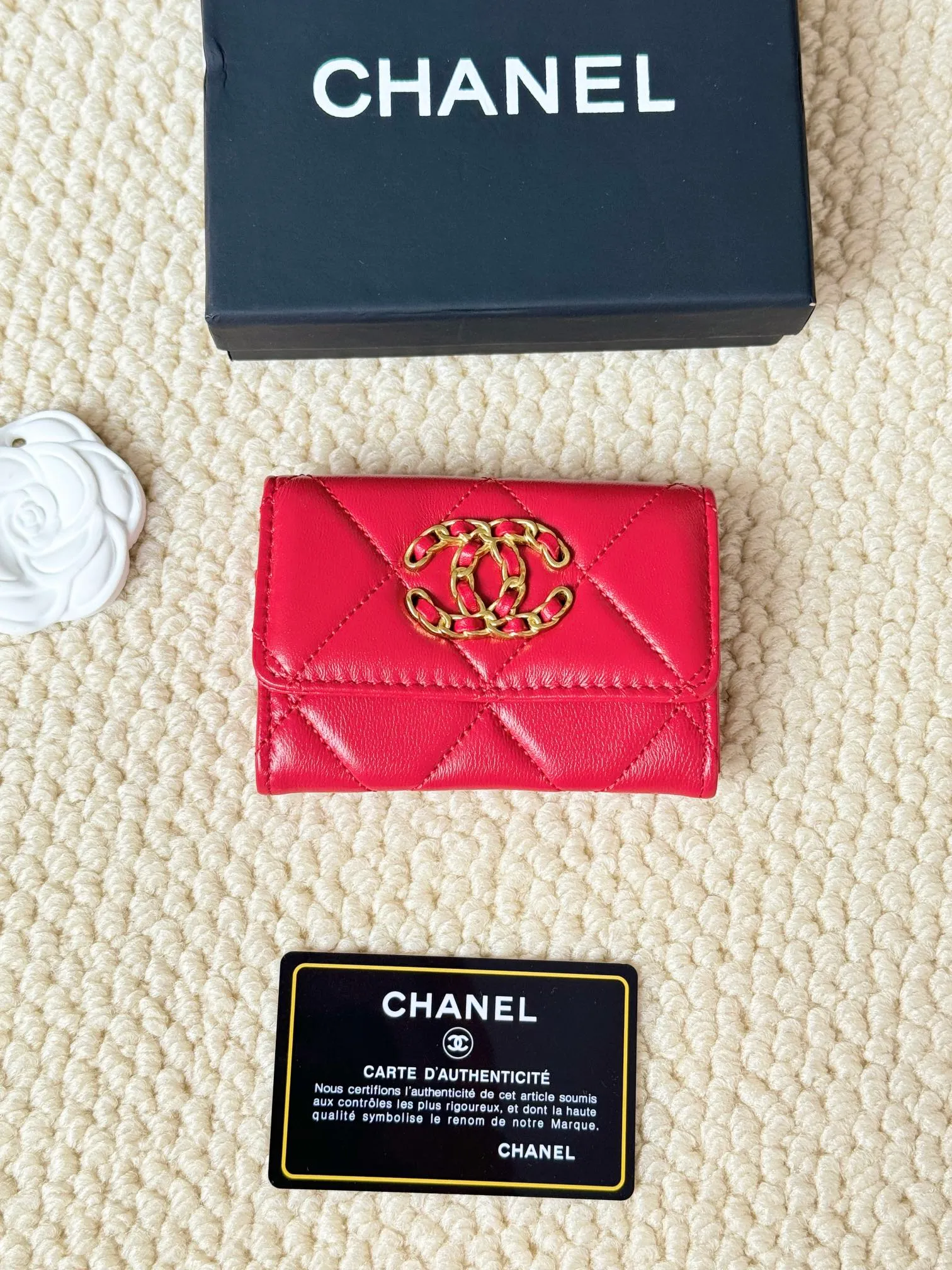 💰130 model number AP3610 CHANEL new flap coin purse. This year’s latest logo is paired with rhombus, lambskin and retro hardware... This card holder has a large capacity. It can hold about 1,000 yuan at a 20% discount of 100 yuan, and it can also hold 2.3 cards, which is very practical! Size 11*8.5*3cm