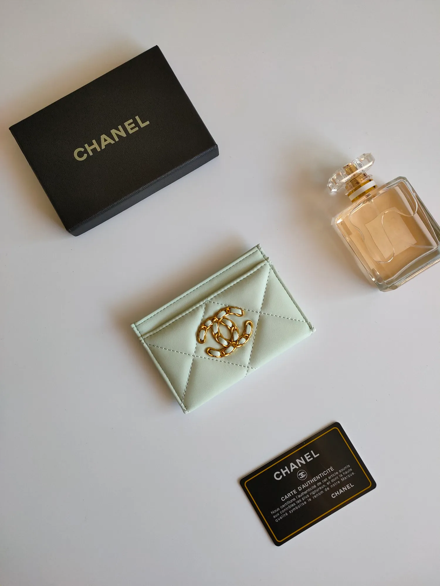 💰90 CHANEL Chanel counter new card holder👍Model number: AP2354 Size: 7.5 × 11.2 × 0.5 cm 😍😍Fine workmanship and high-end quality
