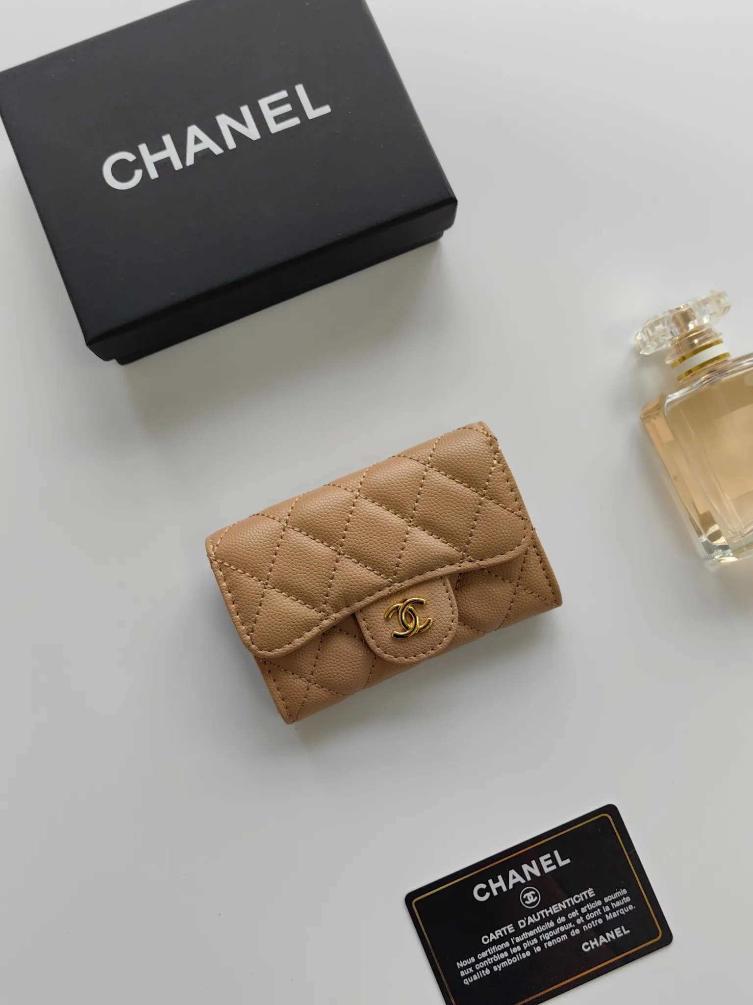 ￥130 CHANEL Chanel classic flap card holder. Imported sheepskin and caviar cowhide, card holder and coin purse integrated, with slip pocket on the back, model number: AP448, size: 7.5 × 11.3 × 2.1 cm