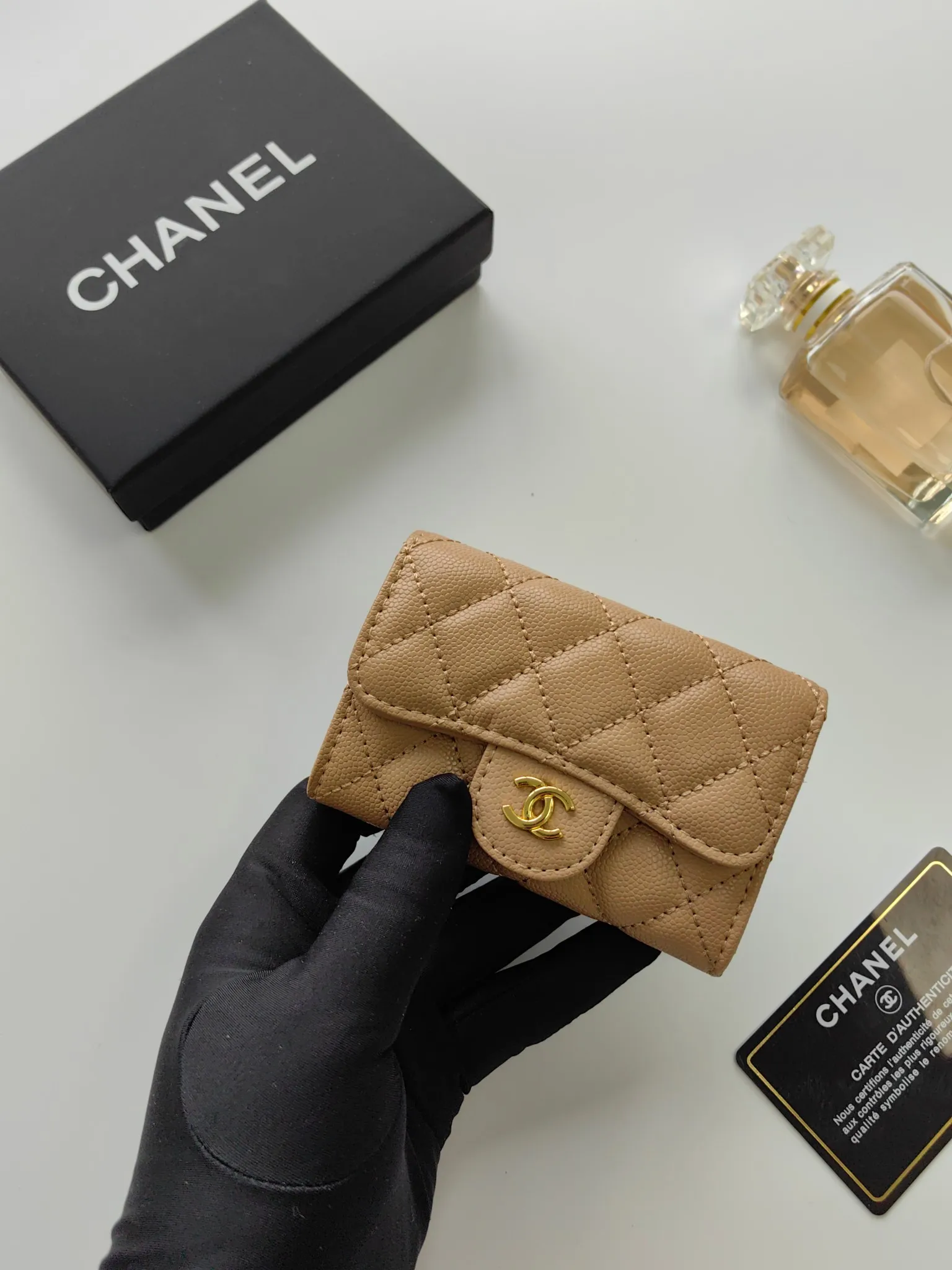 ￥130 CHANEL Chanel classic flap card holder. Imported sheepskin and caviar cowhide, card holder and coin purse integrated, with slip pocket on the back, model number: AP448, size: 7.5 × 11.3 × 2.1 cm