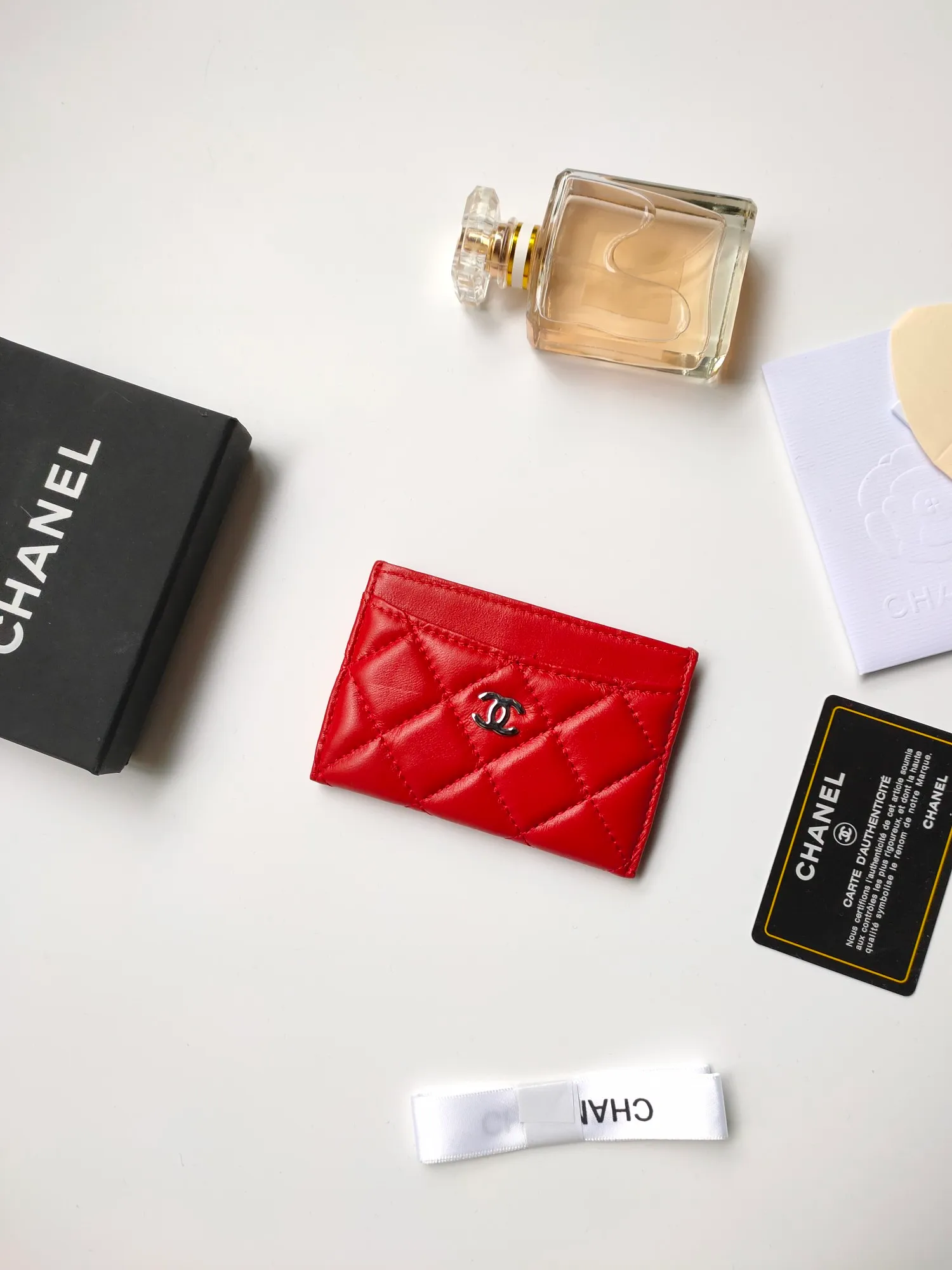 💰90 CHANEL Chanel counter card holder👍Model number: AP446 Size: 7.5×11.2×0.5cm Sheepskin inside and outside😍😍Fine workmanship High-end quality [Rose] Complete accessories