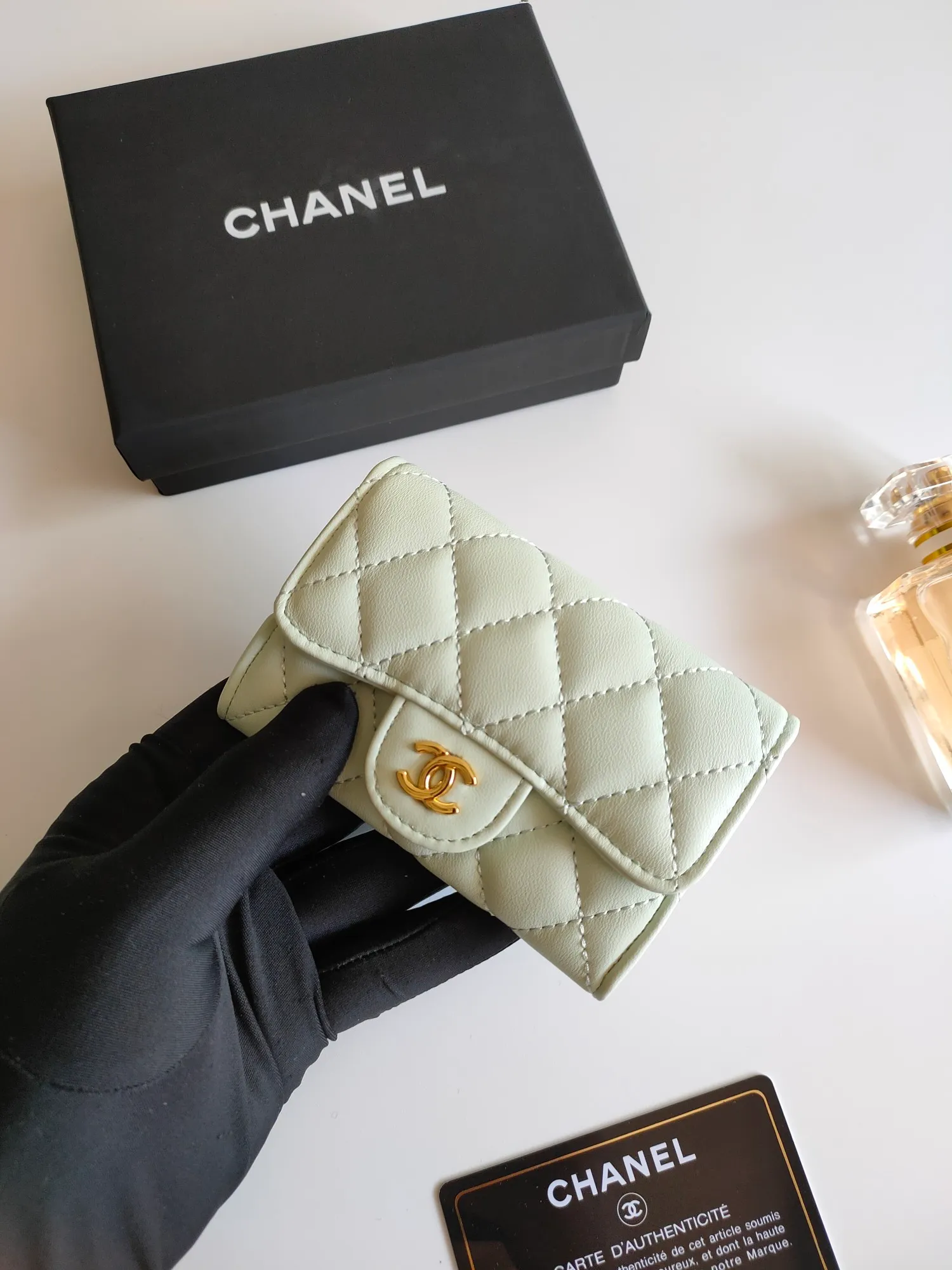 ￥110 CHANEL Chanel classic flap card holder. Imported sheepskin and caviar cowhide, card holder and coin purse integrated, with slip pocket on the back, model number: AP448, size: 7.5 × 11.3 × 2.1 cm