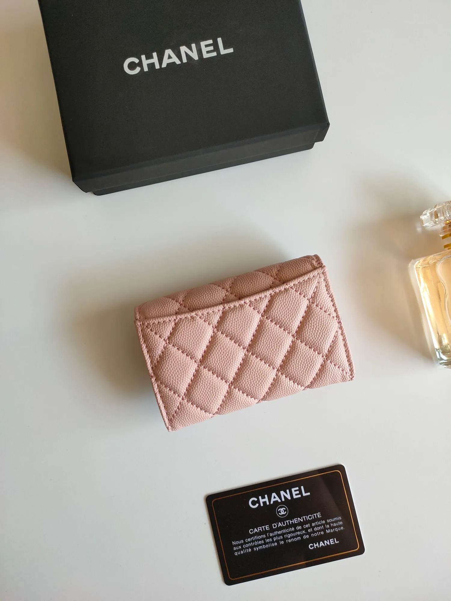 ￥130 CHANEL Chanel classic flap card holder. Imported sheepskin and caviar cowhide, card holder and coin purse integrated, with slip pocket on the back, model number: AP448, size: 7.5 × 11.3 × 2.1 cm