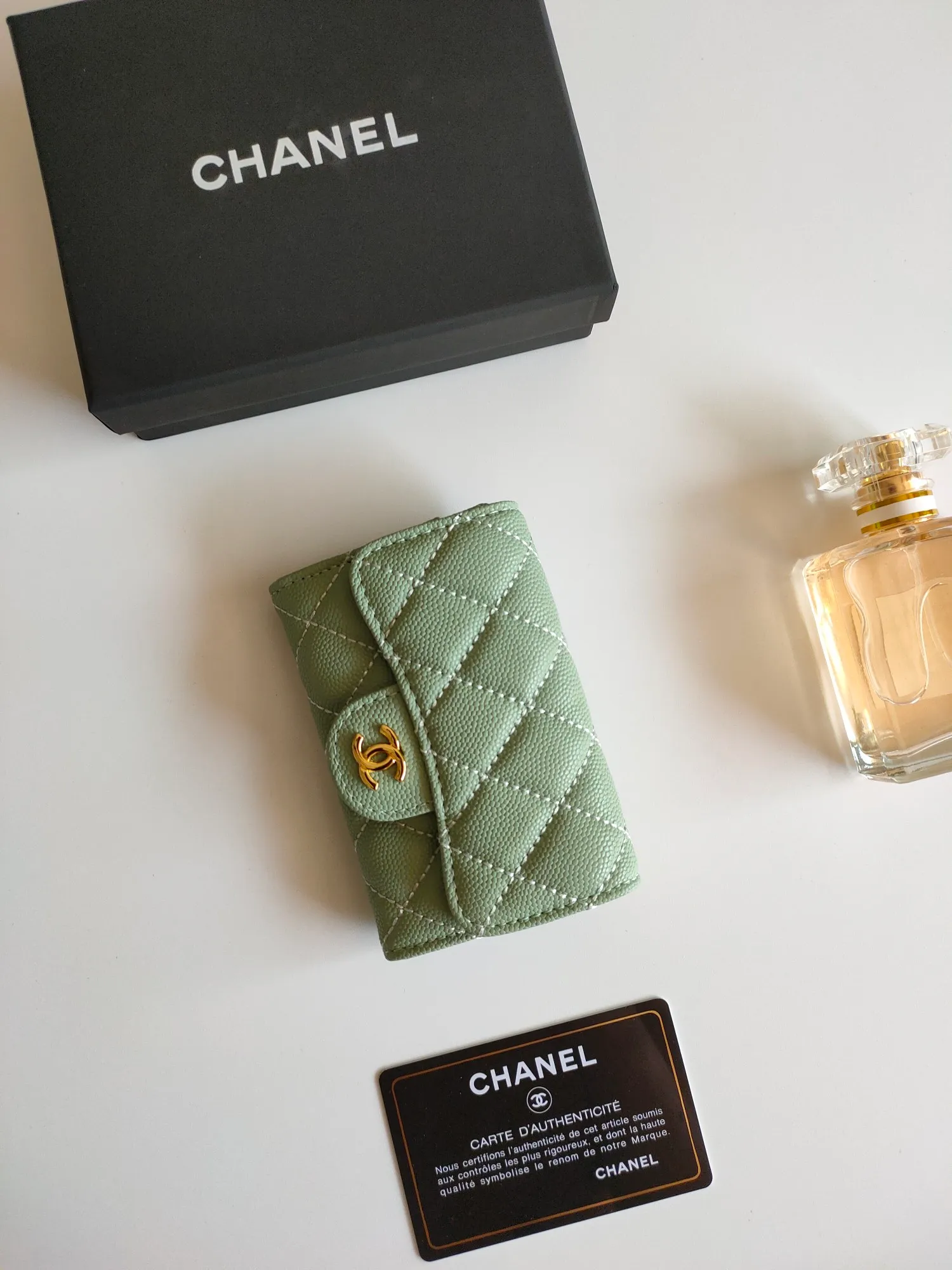 ￥110 CHANEL Chanel classic flap card holder. Imported sheepskin and caviar cowhide, card holder and coin purse integrated, with slip pocket on the back, model number: AP448, size: 7.5 × 11.3 × 2.1 cm