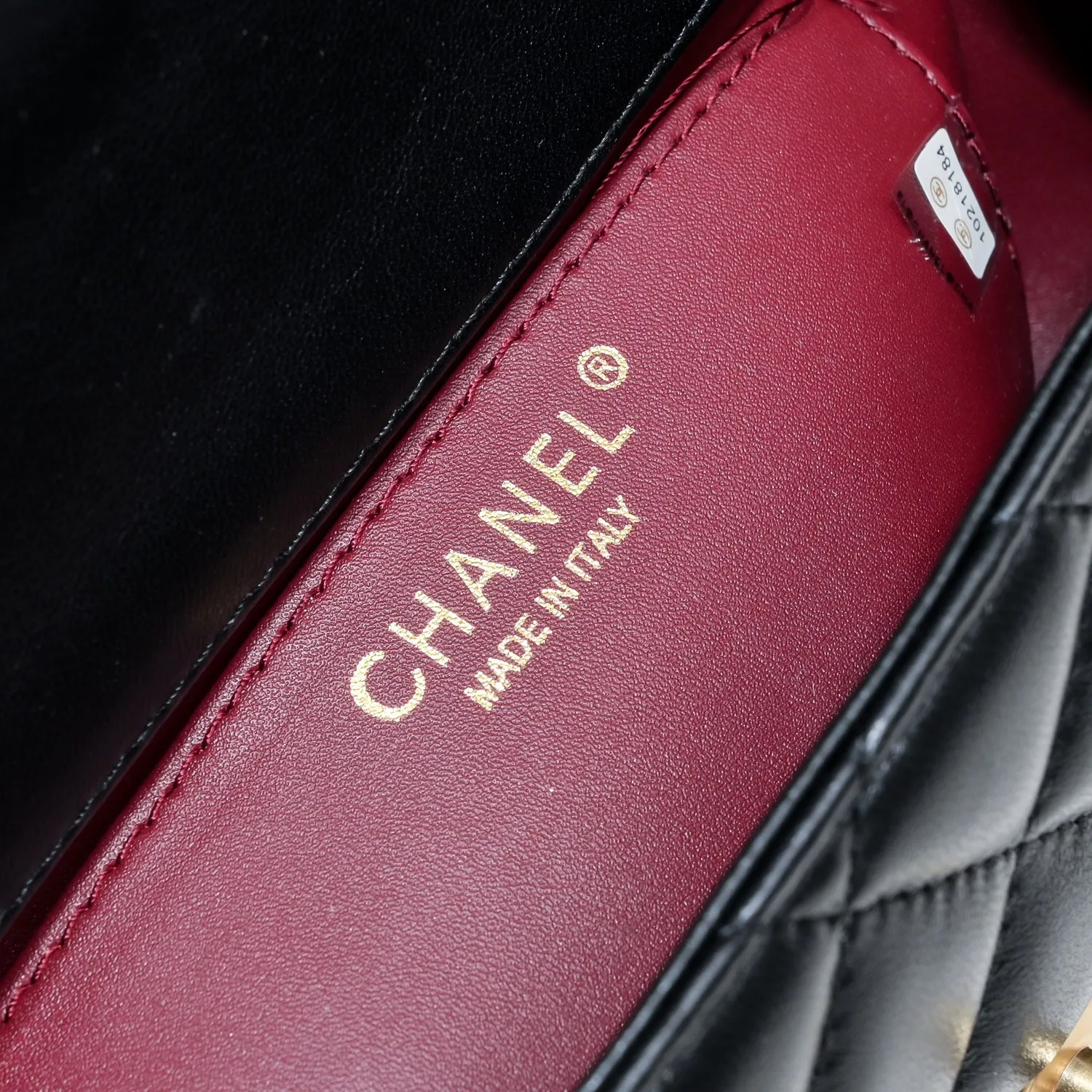 💰420￥Chanel should be like this⁠⁡‍⁡like⁠‍⁡⁢laid⁠⁠⁠lazy⁡casual⁠‍refined and harder, The skin⁢⁡⁢⁢quality‍⁢is also⁢brighter⁢‍‍⁠a little bit brighter on the side⁡⁡, and the side⁠⁢⁢⁢⁢more⁡⁢feels more like Leboy’s⁢⁢⁡feeling~ It is square, because the ⁢⁢⁡⁠⁡⁡ is stiffer than the ⁢⁢⁢⁢⁢harder⁡⁠⁡, so it is thicker and thicker than the seasonal model. ⁡‍The actual volume⁡quantity⁠is⁠about⁠⁢much⁡~the texture⁢‍‍‍⁢⁢⁡⁡is more⁠⁠‍like⁠⁠⁡enjoy⁠⁡the seasonal soft⁢⁠sheepskin🌟chain‍ Size: 23×14×8cm Style number: 9108