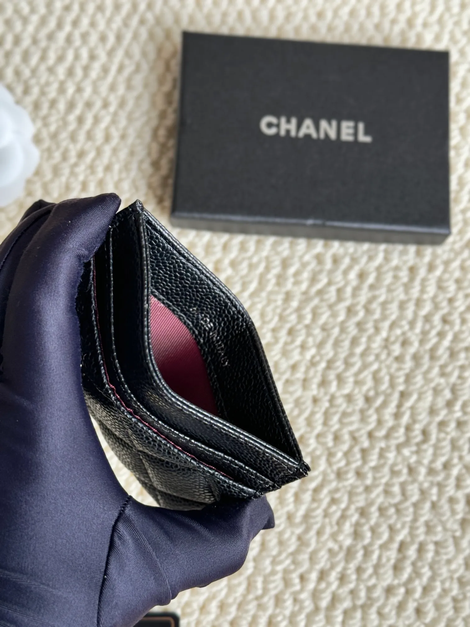 💰100Chanel Chanel counter classic card holder Model number: AP456 Made of cowhide caviar, a classic and timeless mini card holder. Super cute😍 Size: 7.5×11.2×0.5cm Fine workmanship and high-end quality