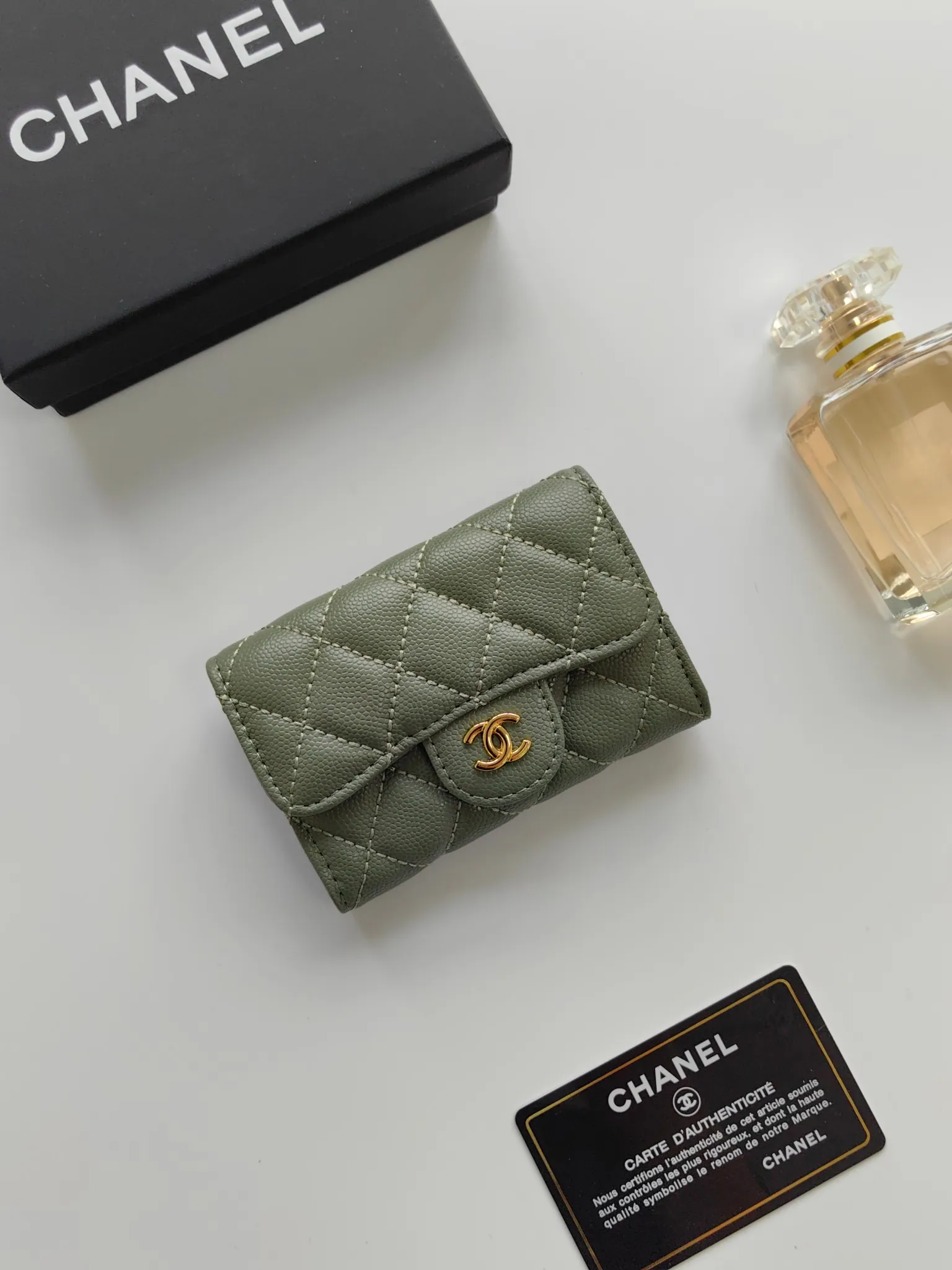 ￥110 CHANEL Chanel classic flap card holder. Imported sheepskin and caviar cowhide, card holder and coin purse integrated, with slip pocket on the back, model number: AP448, size: 7.5 × 11.3 × 2.1 cm