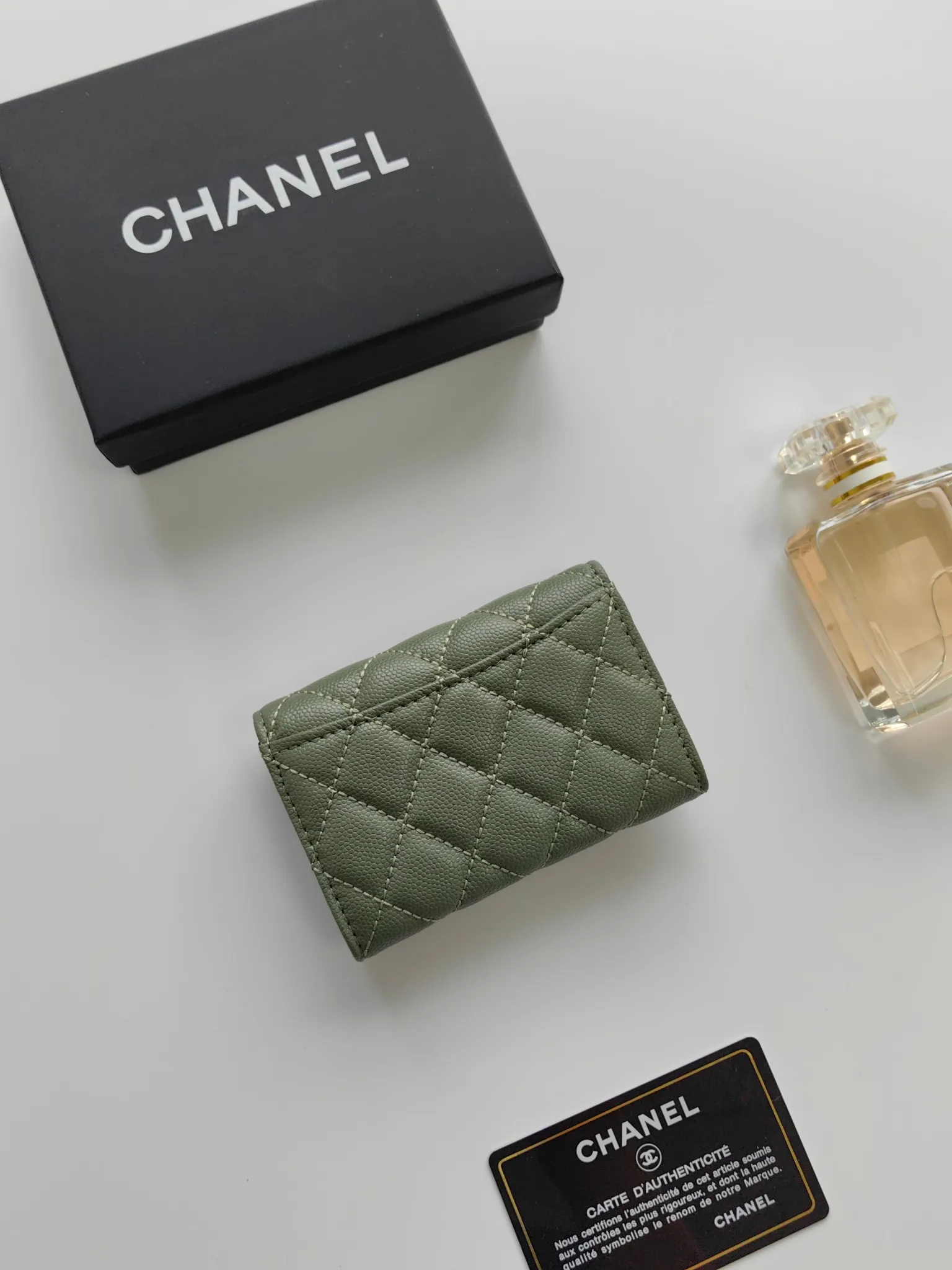 ￥110 CHANEL Chanel classic flap card holder. Imported sheepskin and caviar cowhide, card holder and coin purse integrated, with slip pocket on the back, model number: AP448, size: 7.5 × 11.3 × 2.1 cm