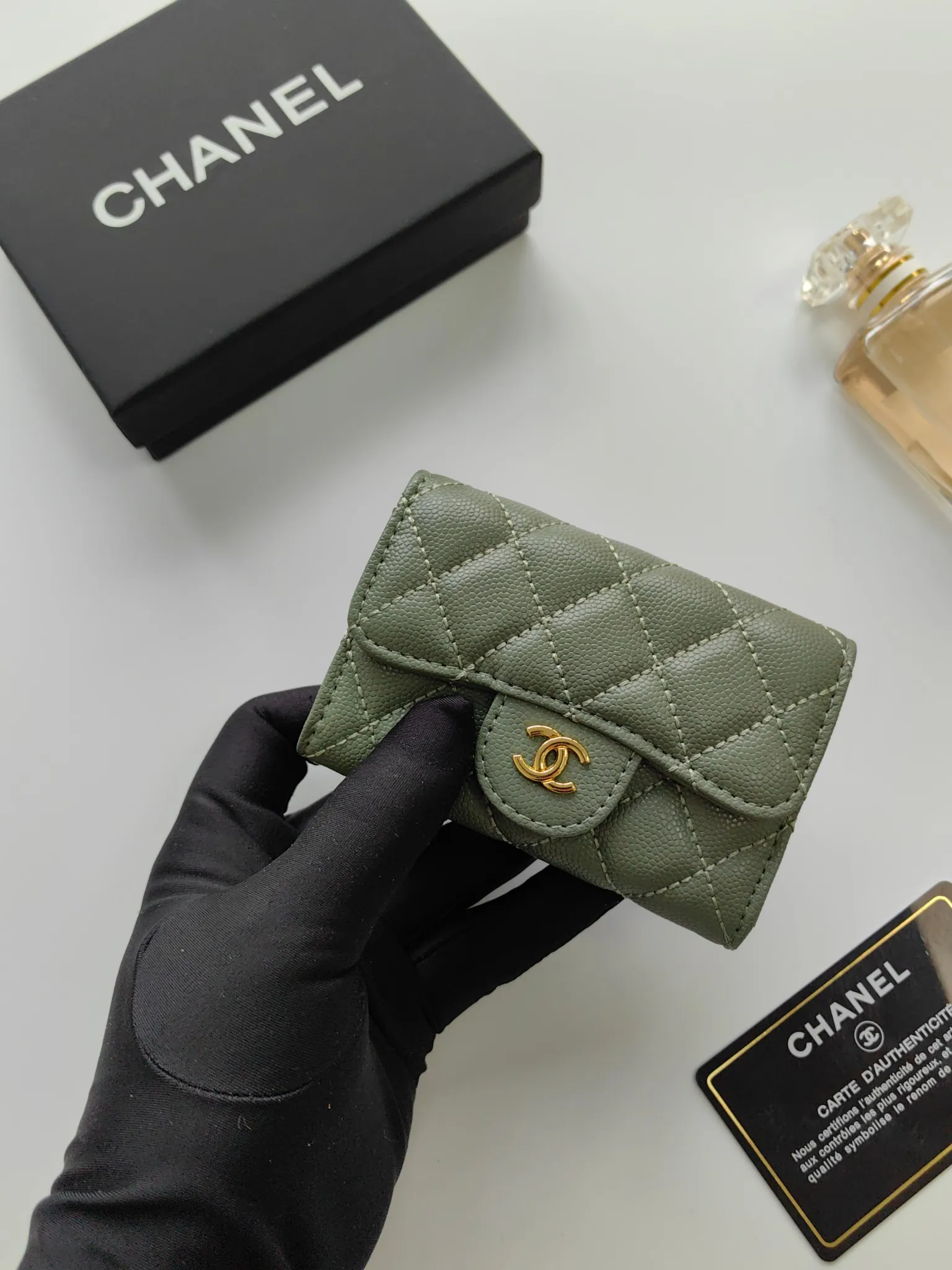 ￥110 CHANEL Chanel classic flap card holder. Imported sheepskin and caviar cowhide, card holder and coin purse integrated, with slip pocket on the back, model number: AP448, size: 7.5 × 11.3 × 2.1 cm