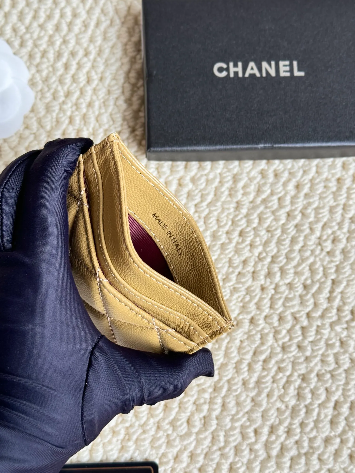 💰100Chanel Chanel counter classic card holder Model number: AP456 Made of cowhide caviar, a classic and timeless mini card holder. Super cute😍 Size: 7.5×11.2×0.5cm Fine workmanship and high-end quality