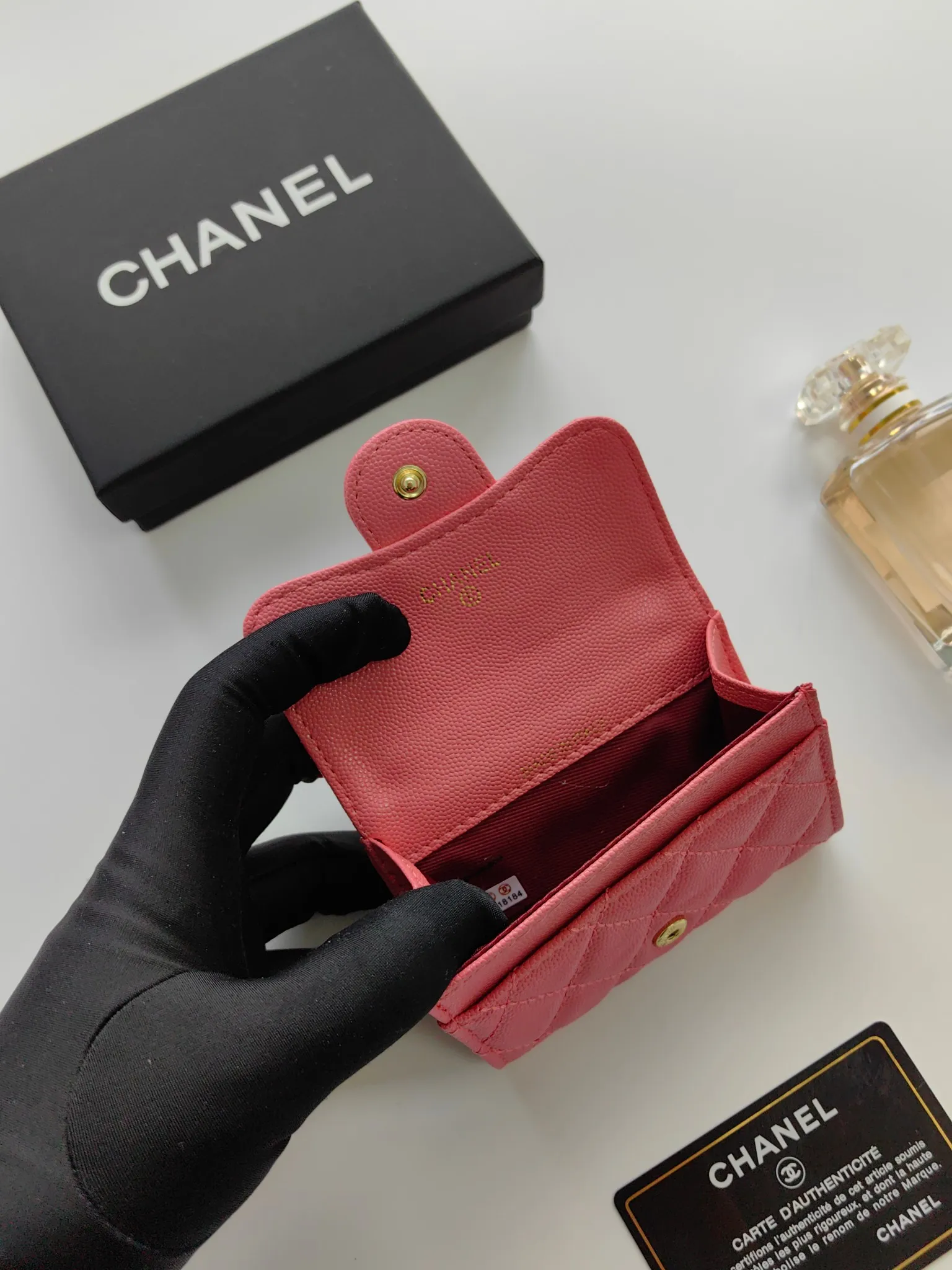 ￥110 CHANEL Chanel classic flap card holder. Imported sheepskin and caviar cowhide, card holder and coin purse integrated, with slip pocket on the back, model number: AP448, size: 7.5 × 11.3 × 2.1 cm