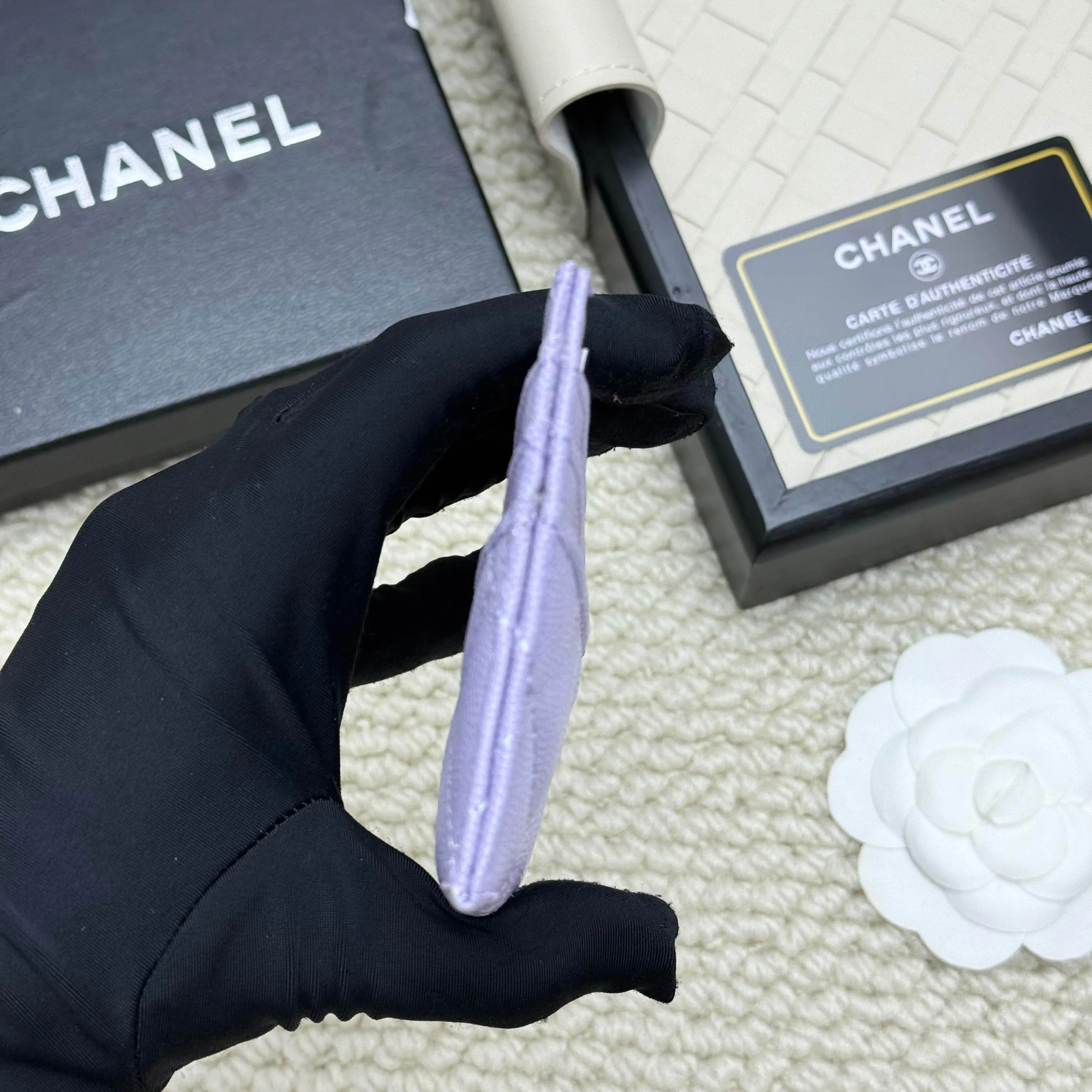 💰110 chanel 2025 new product card holder lambskin, seven card slots, can hold change, imported Italian lambskin + hardware logo, so beautiful, love it. The color is as shown in the picture, easy and fast storage, mini card holder No.: 4472 Size: w11×h10cm