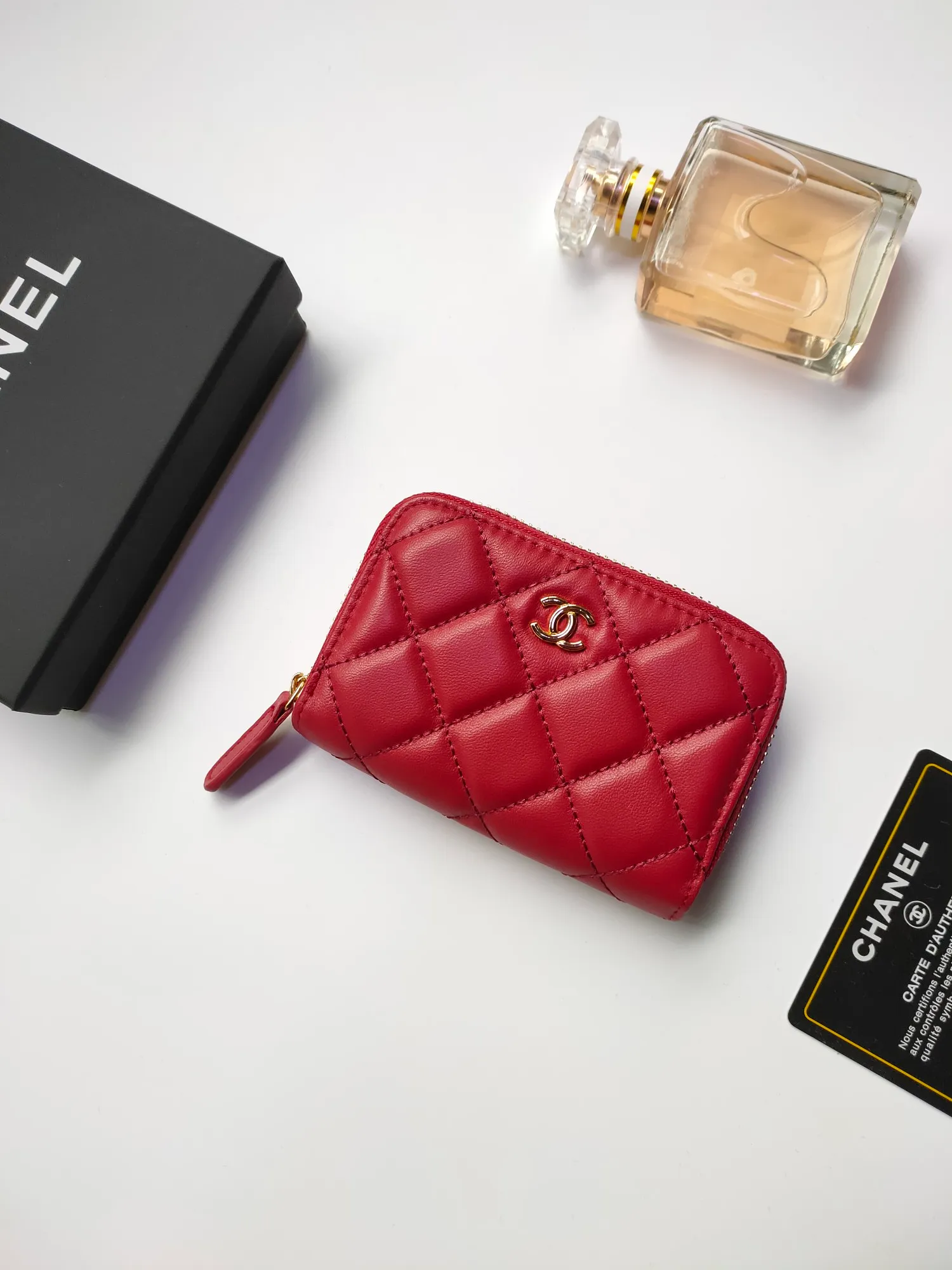￥110 Chanel card holder❤Coin purse️❤️Full leather inside and outside. Counter style. Impeccable workmanship details. Adhere to high quality. Style number: AP452 Size: 10x9cm