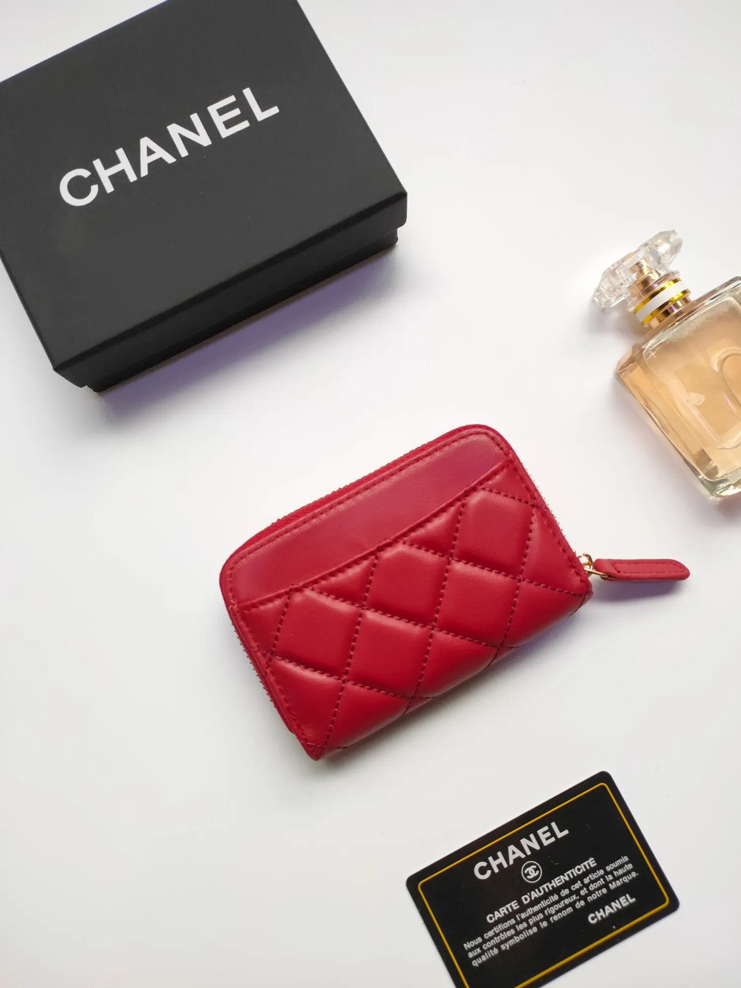 ￥110 Chanel card holder❤Coin purse️❤️Full leather inside and outside. Counter style. Impeccable workmanship details. Adhere to high quality. Style number: AP452 Size: 10x9cm