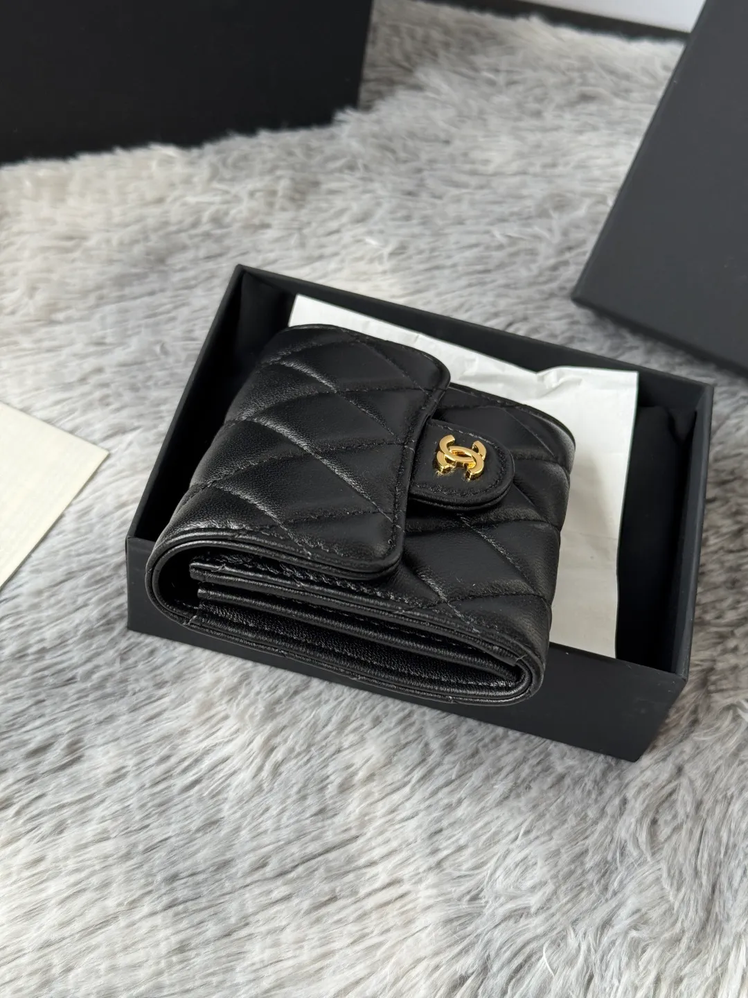💰360💰Upgraded version of CHANEL. Classic cf card holder 💦Model No. A31504 Top-grade leather hardware, rhombus pattern. Original quality! The details are so beautiful and the complete package! Size 8.5*12.5*2.5 color as shown in the picture