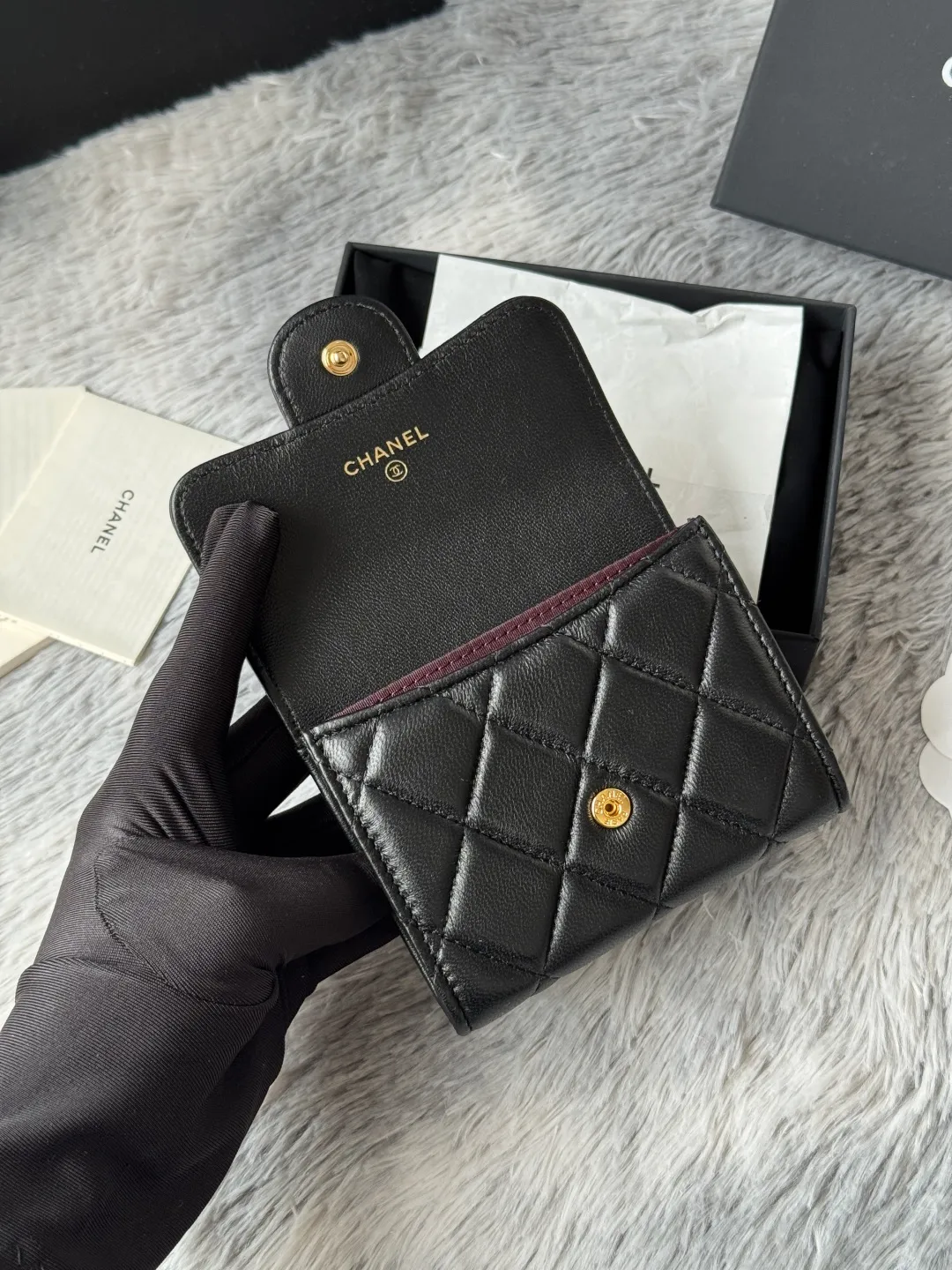 💰360💰Upgraded version of CHANEL. Classic cf card holder 💦Model No. A31504 Top-grade leather hardware, rhombus pattern. Original quality! The details are so beautiful and the complete package! Size 8.5*12.5*2.5 color as shown in the picture