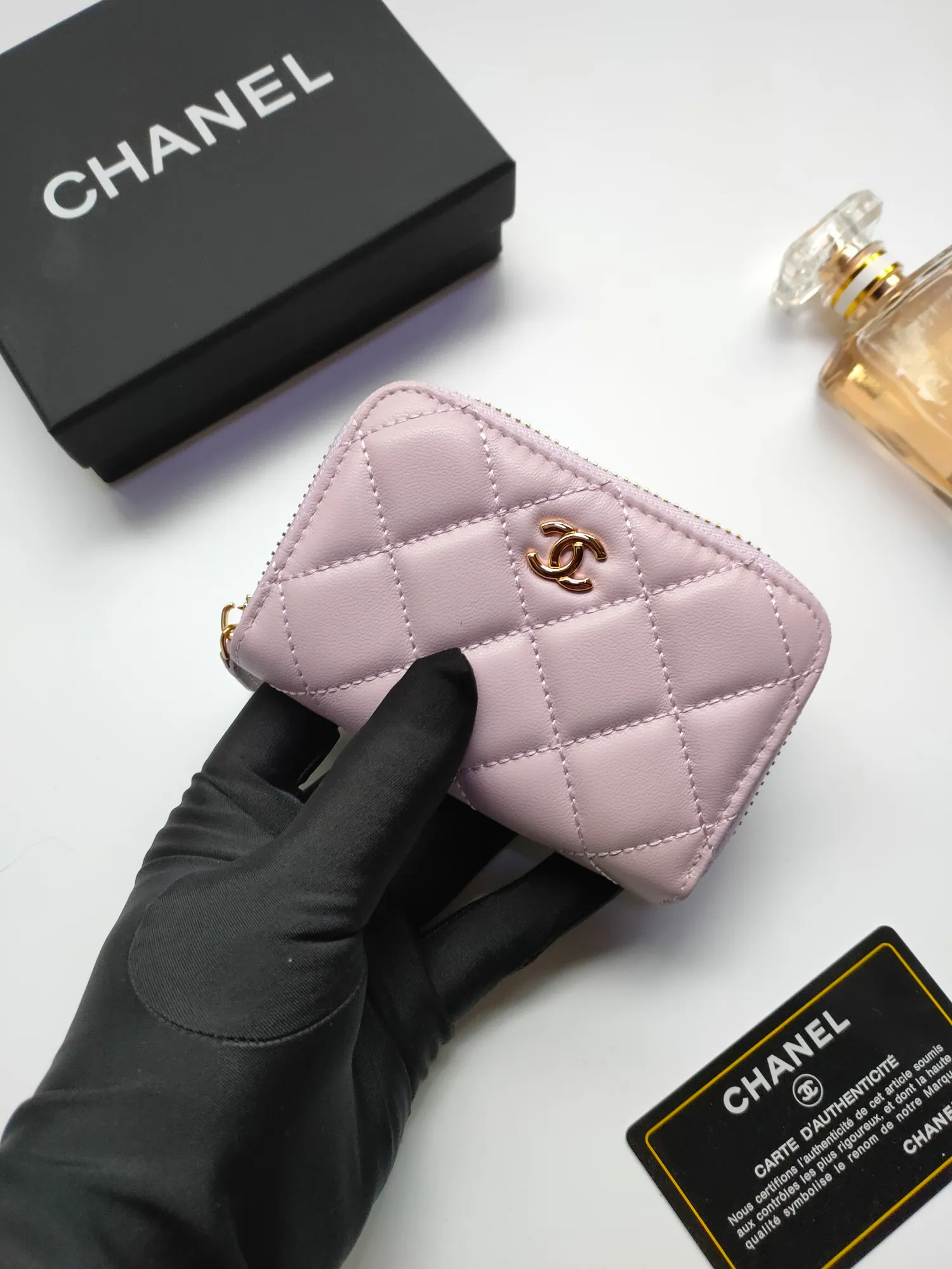 ￥110 Chanel card holder❤Coin purse️❤️Full leather inside and outside. Counter style. Impeccable workmanship details. Adhere to high quality. Style number: AP452 Size: 10x9cm
