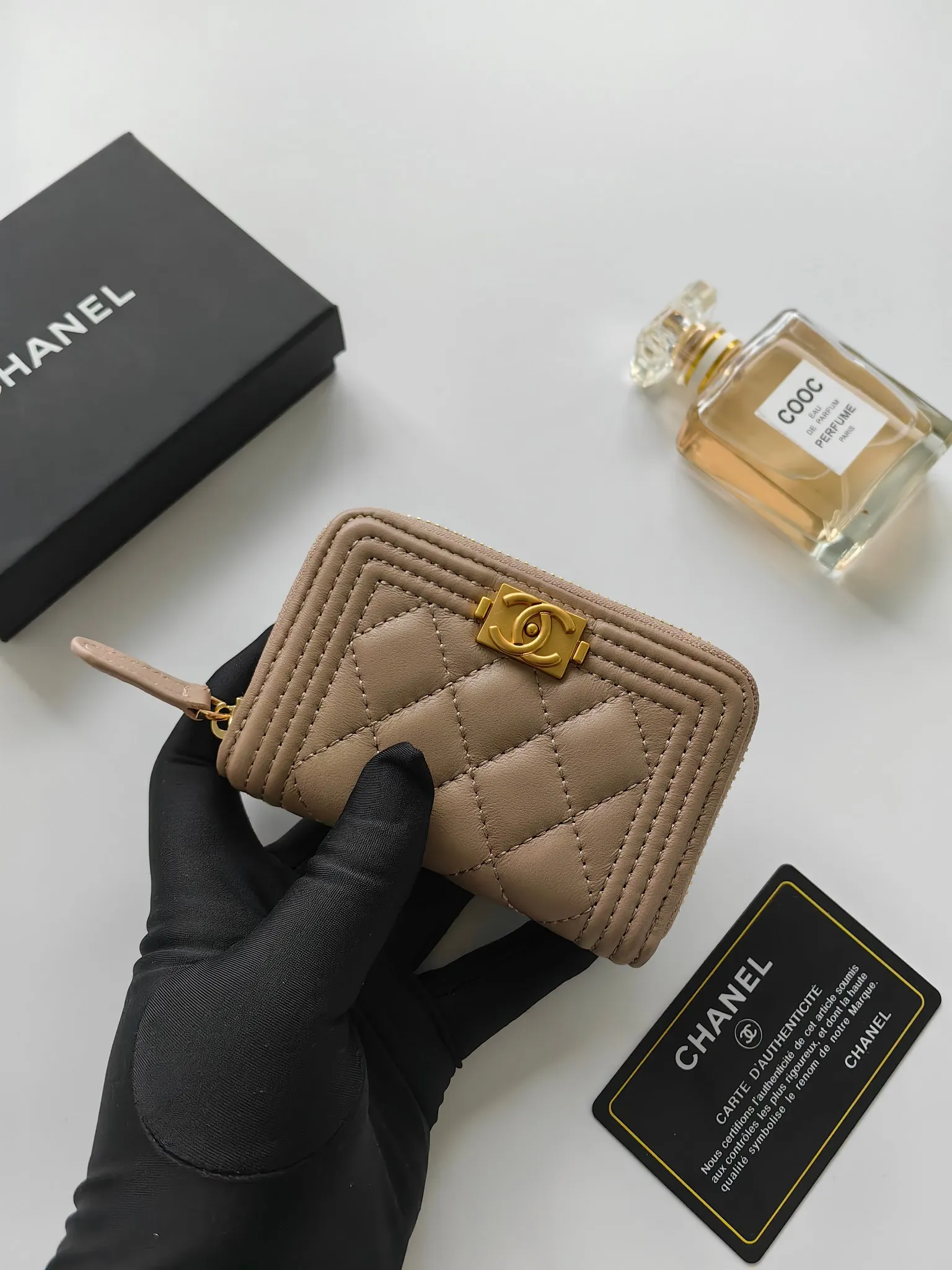 ￥140 Chanel card holder❤Coin purse️❤️Full leather inside and outside. Counter style. Impeccable workmanship details. Adhere to high quality. Style number: A84433 Size: 11.5x8cm