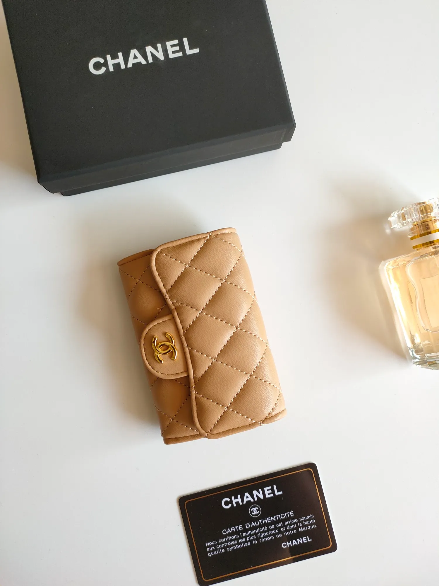 ￥130 CHANEL Chanel classic flap card holder. Imported sheepskin and caviar cowhide, card holder and coin purse integrated, with slip pocket on the back, model number: AP448, size: 7.5 × 11.3 × 2.1 cm
