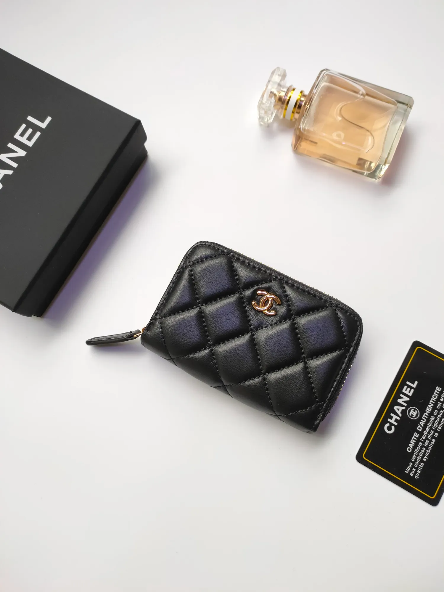 ￥110 Chanel card holder❤Coin purse️❤️Full leather inside and outside. Counter style. Impeccable workmanship details. Adhere to high quality. Style number: AP452 Size: 10x9cm