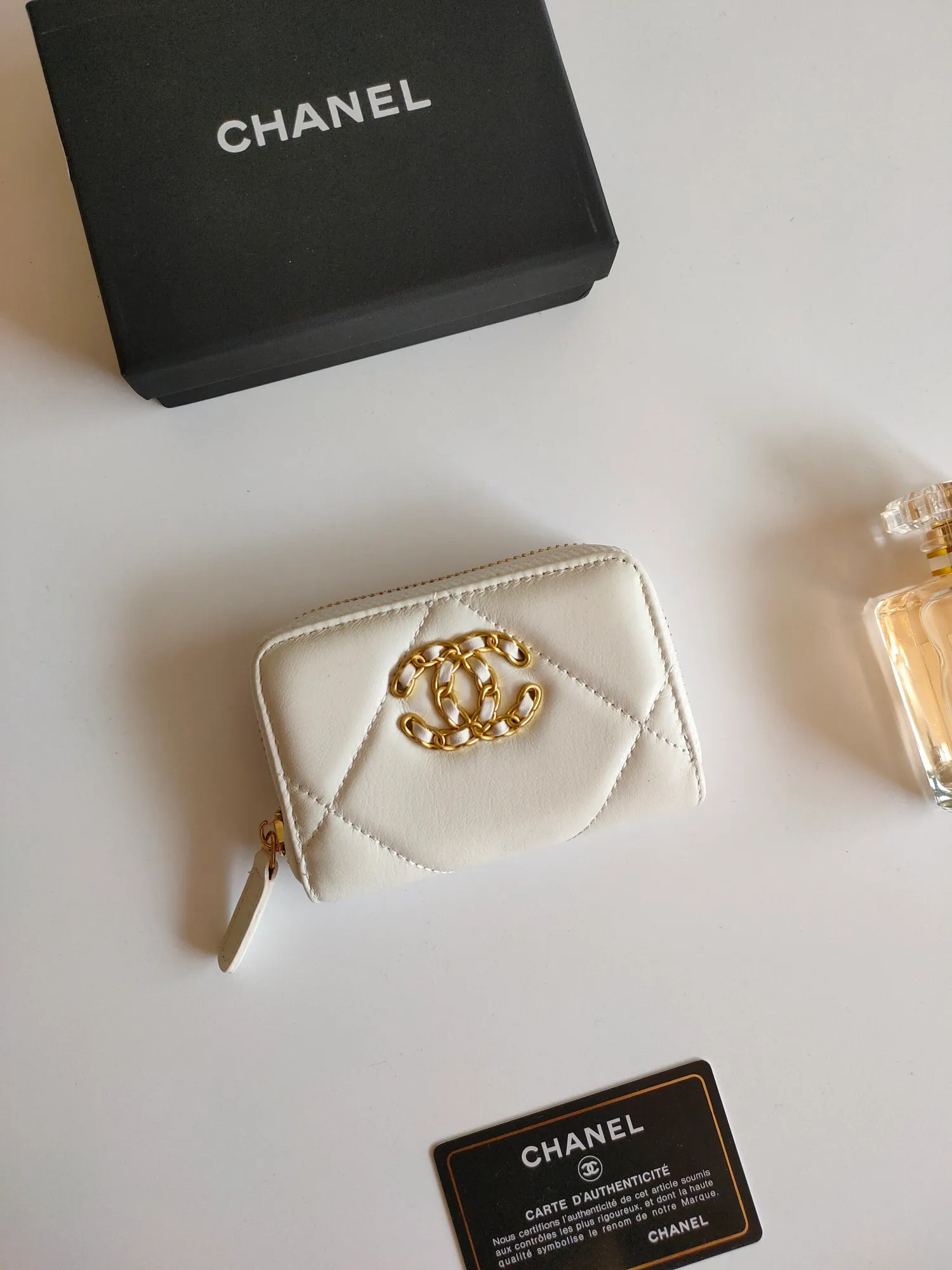 ￥120 Chanel card holder❤Coin purse️❤️Full leather inside and outside. Counter style. Impeccable workmanship details. Adhere to high quality. Style number: P1910 Size: 11.5x8cm