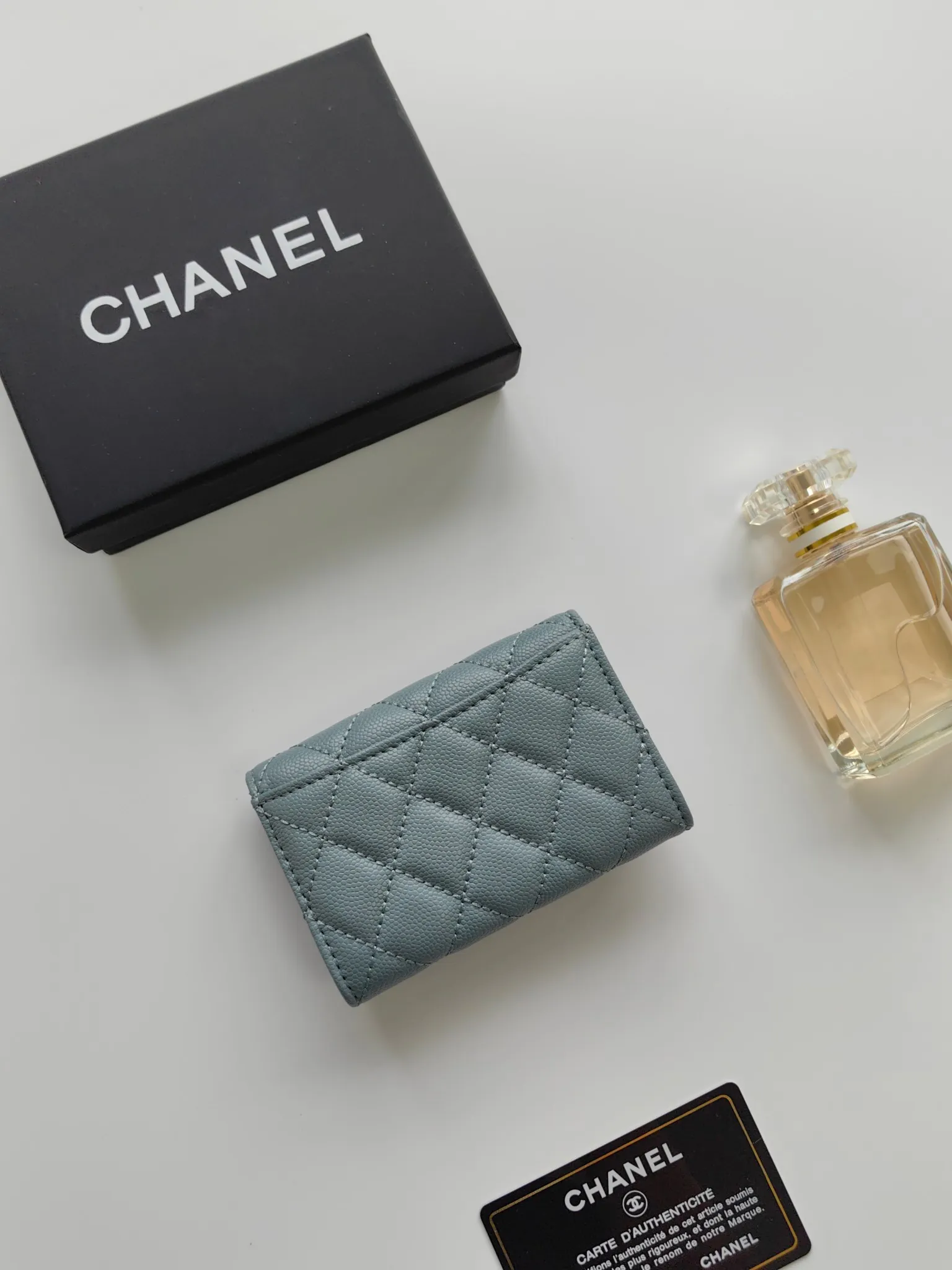 ￥110 CHANEL Chanel classic flap card holder. Imported sheepskin and caviar cowhide, card holder and coin purse integrated, with slip pocket on the back, model number: AP448, size: 7.5 × 11.3 × 2.1 cm