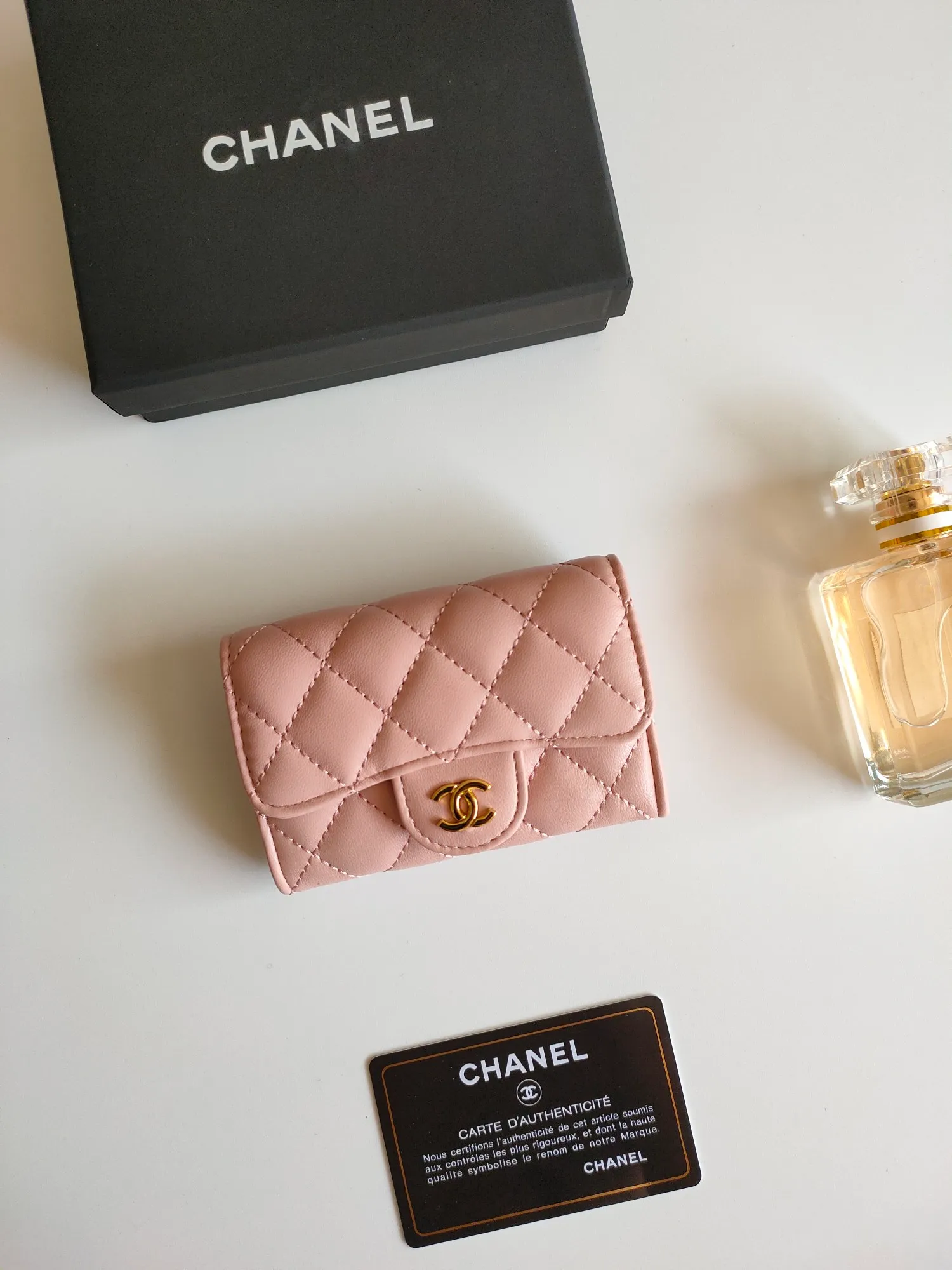 ￥130 CHANEL Chanel classic flap card holder. Imported sheepskin and caviar cowhide, card holder and coin purse integrated, with slip pocket on the back, model number: AP448, size: 7.5 × 11.3 × 2.1 cm