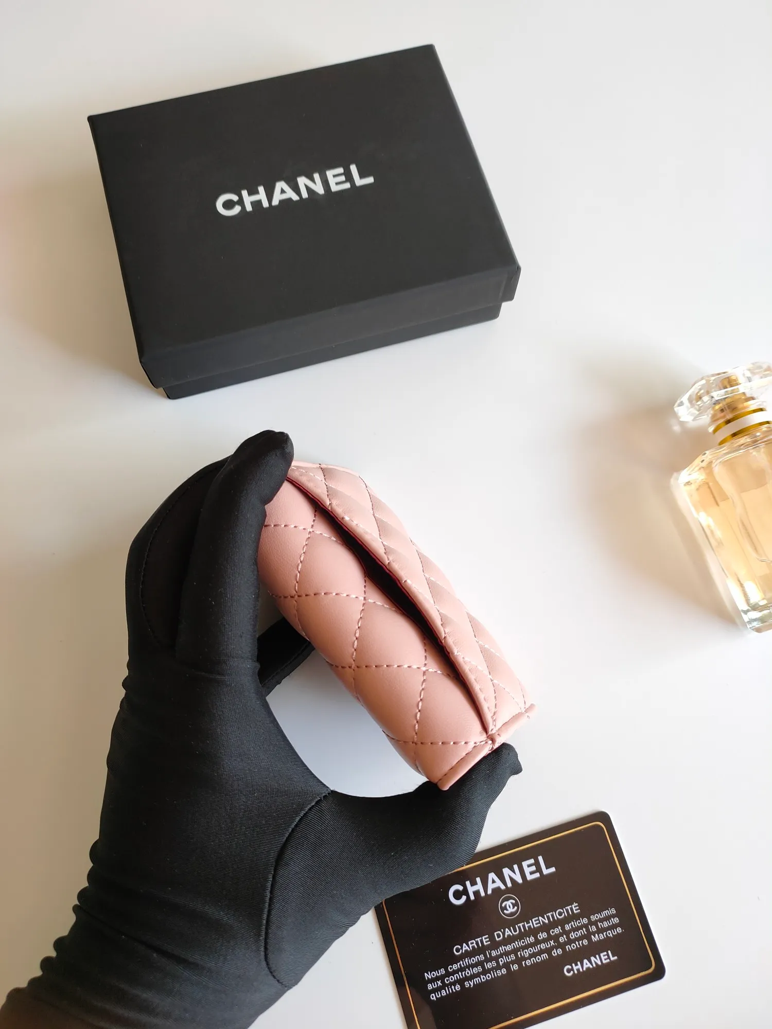 ￥130 CHANEL Chanel classic flap card holder. Imported sheepskin and caviar cowhide, card holder and coin purse integrated, with slip pocket on the back, model number: AP448, size: 7.5 × 11.3 × 2.1 cm