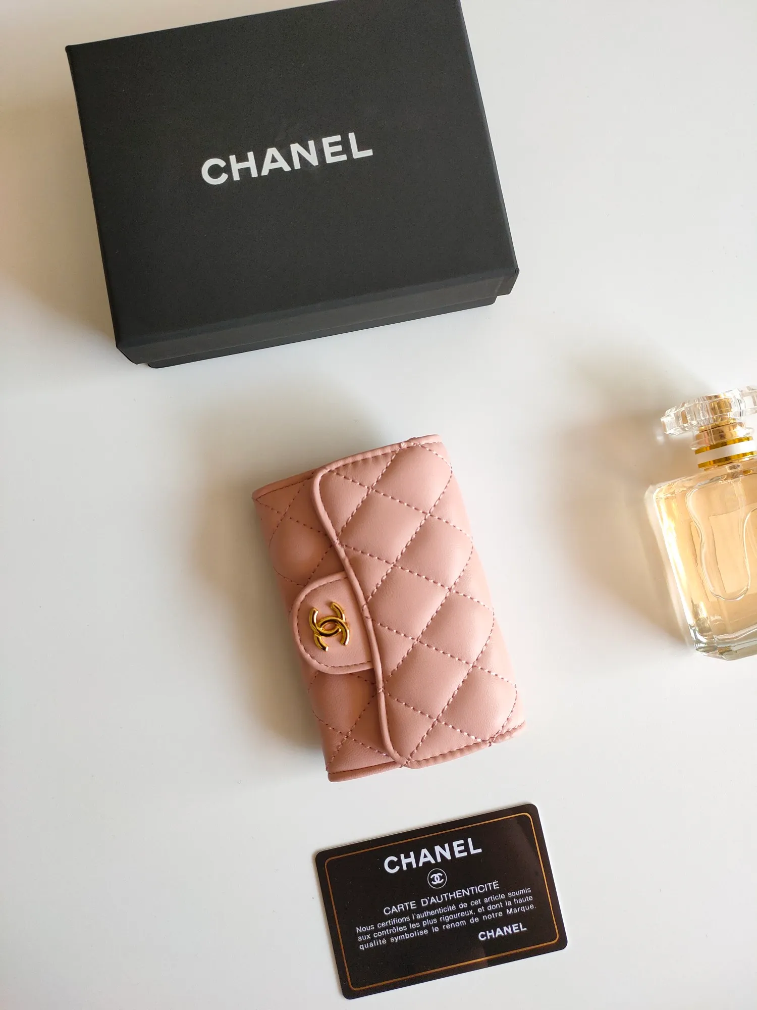 ￥130 CHANEL Chanel classic flap card holder. Imported sheepskin and caviar cowhide, card holder and coin purse integrated, with slip pocket on the back, model number: AP448, size: 7.5 × 11.3 × 2.1 cm