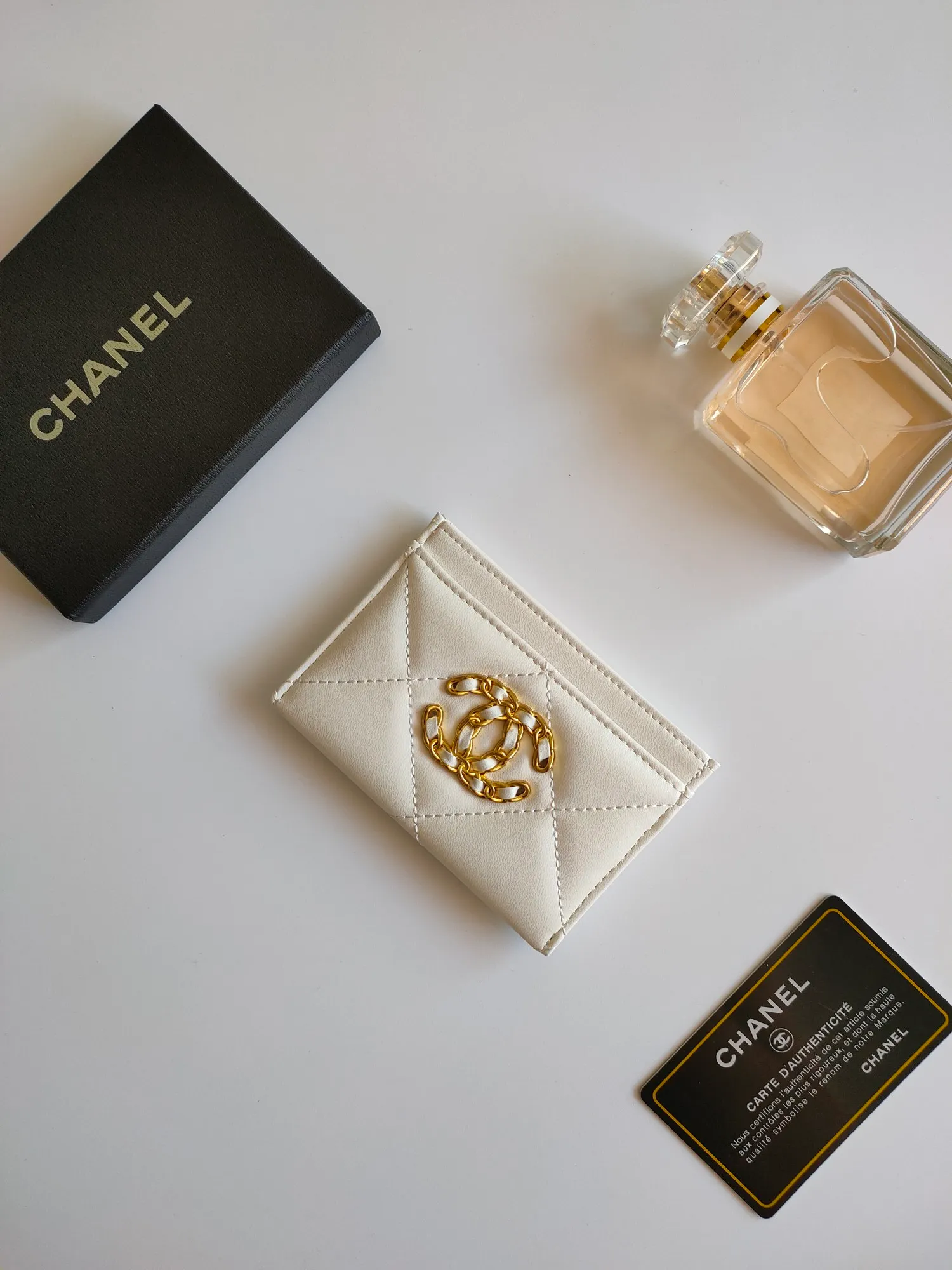 💰90 CHANEL Chanel counter new card holder👍Model number: AP2354 Size: 7.5 × 11.2 × 0.5 cm 😍😍Fine workmanship and high-end quality