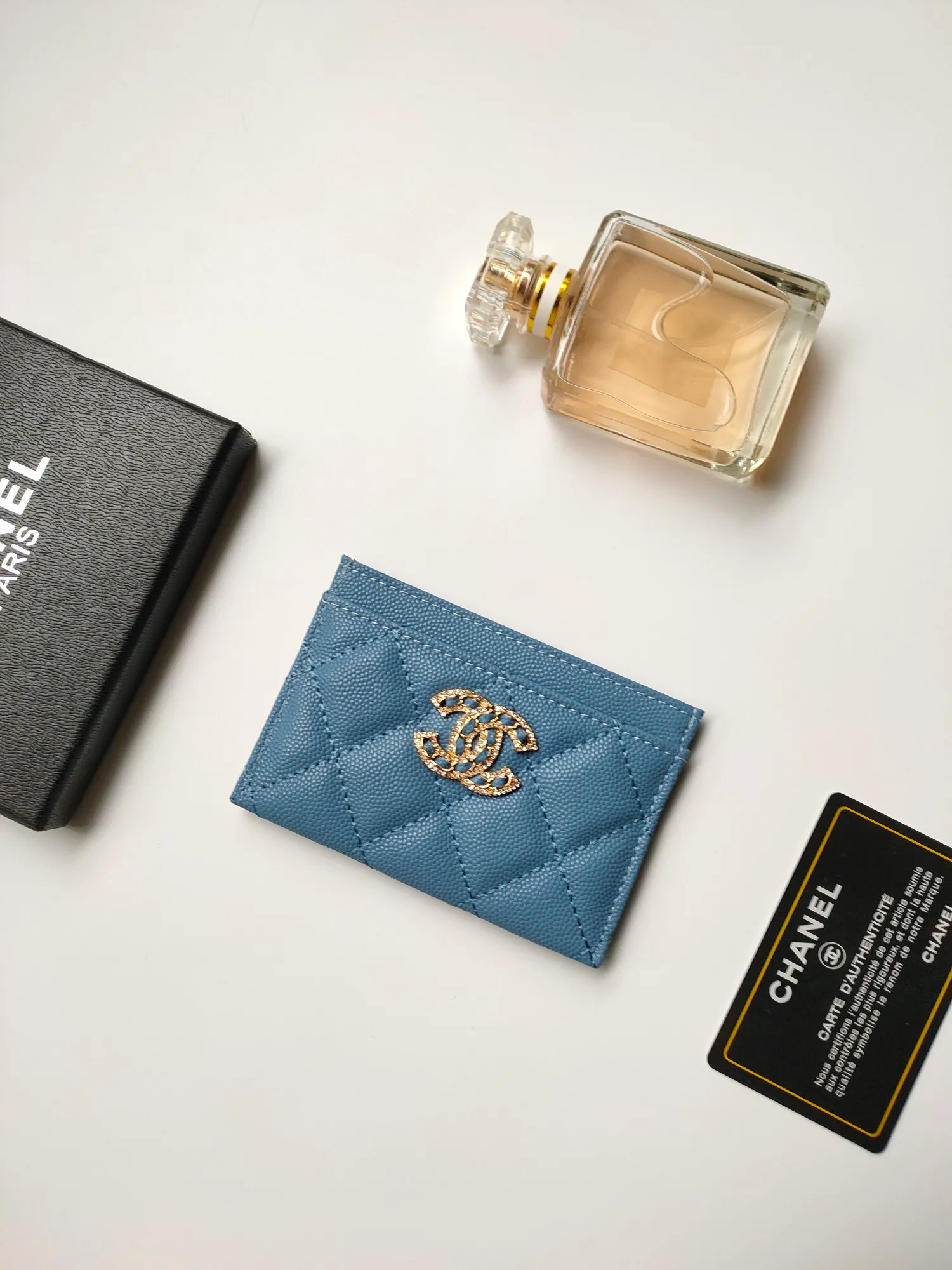 💰110 CHANEL Chanel counter new card holder👍Model number: AP5494 Size: 7.5 × 11.2 × 0.5 cm 😍😍Fine workmanship and high-end quality