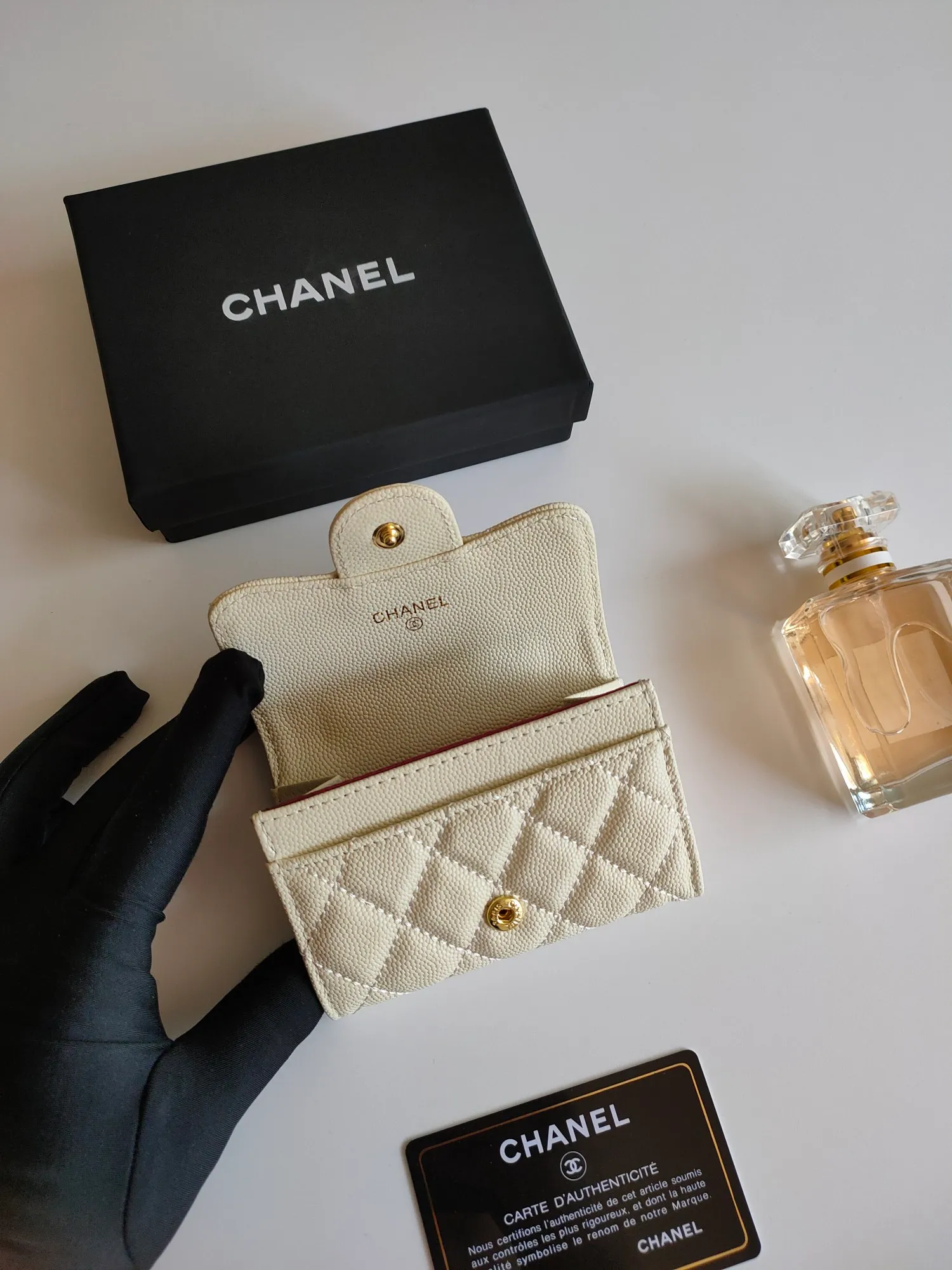 ￥130 CHANEL Chanel classic flap card holder. Imported sheepskin and caviar cowhide, card holder and coin purse integrated, with slip pocket on the back, model number: AP448, size: 7.5 × 11.3 × 2.1 cm