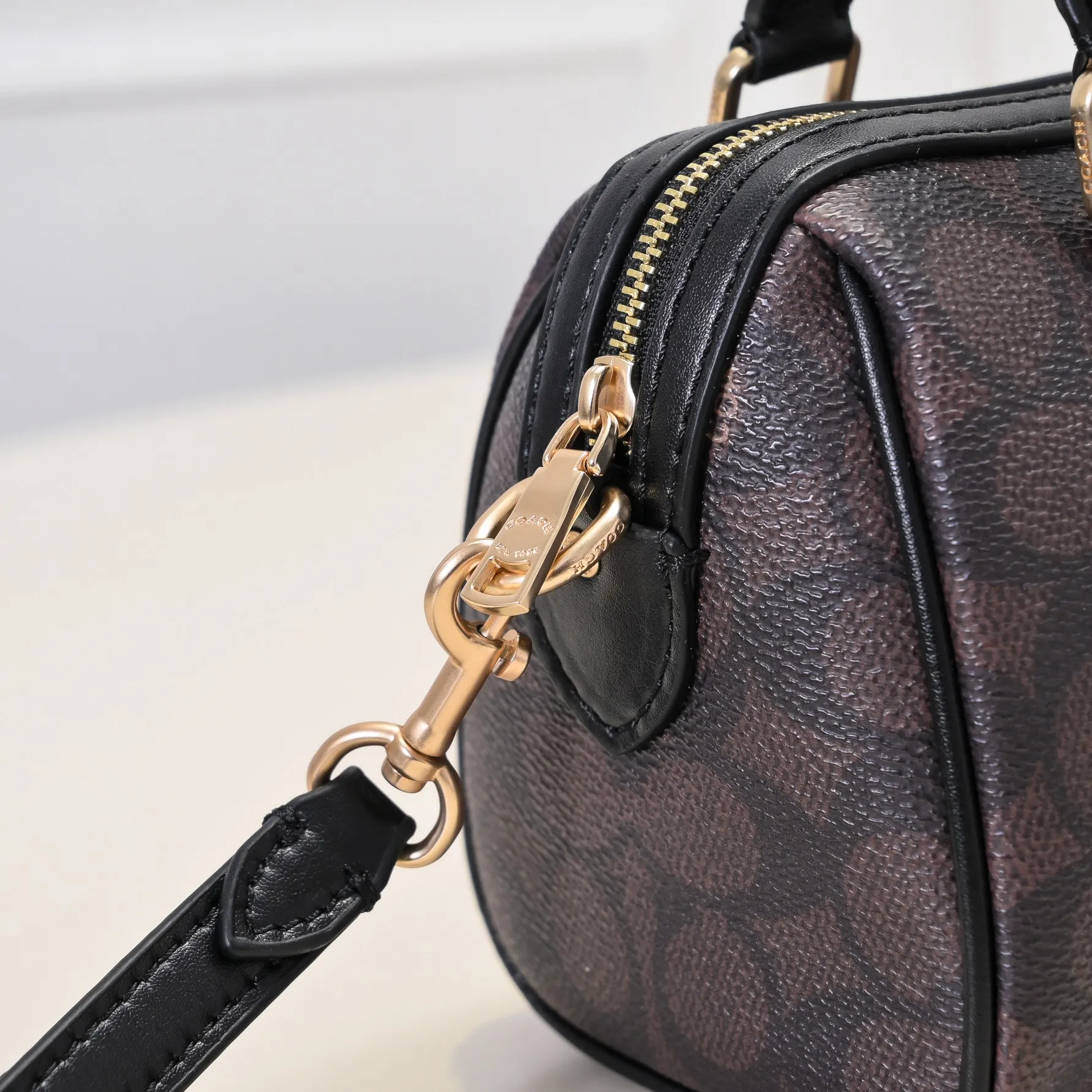 Style number: CW329 Size: 17.5*12*10cm