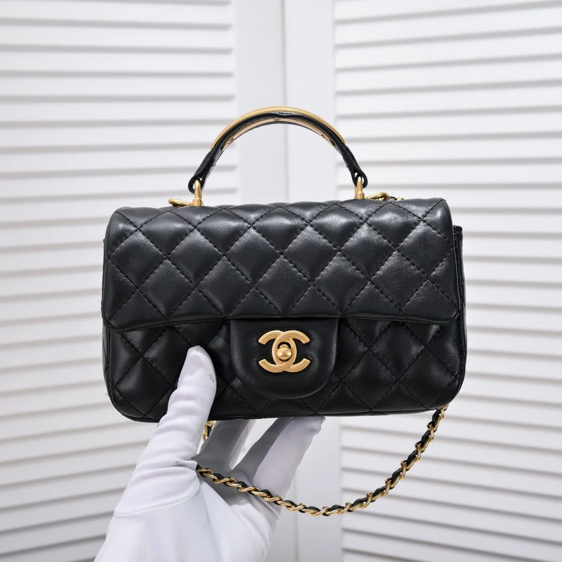 💰400￥♨️♨️Chanel 22B’s latest Mini CF handle hardware embellished handbag, new AS2431 classic diamond flap bag, decorated with exquisite classic chain and handbag, delicate sheepskin: embellishment handbag, stand out, interpretation of timeless elegance. Style number: New AS2431 Size: 20x12x6cm