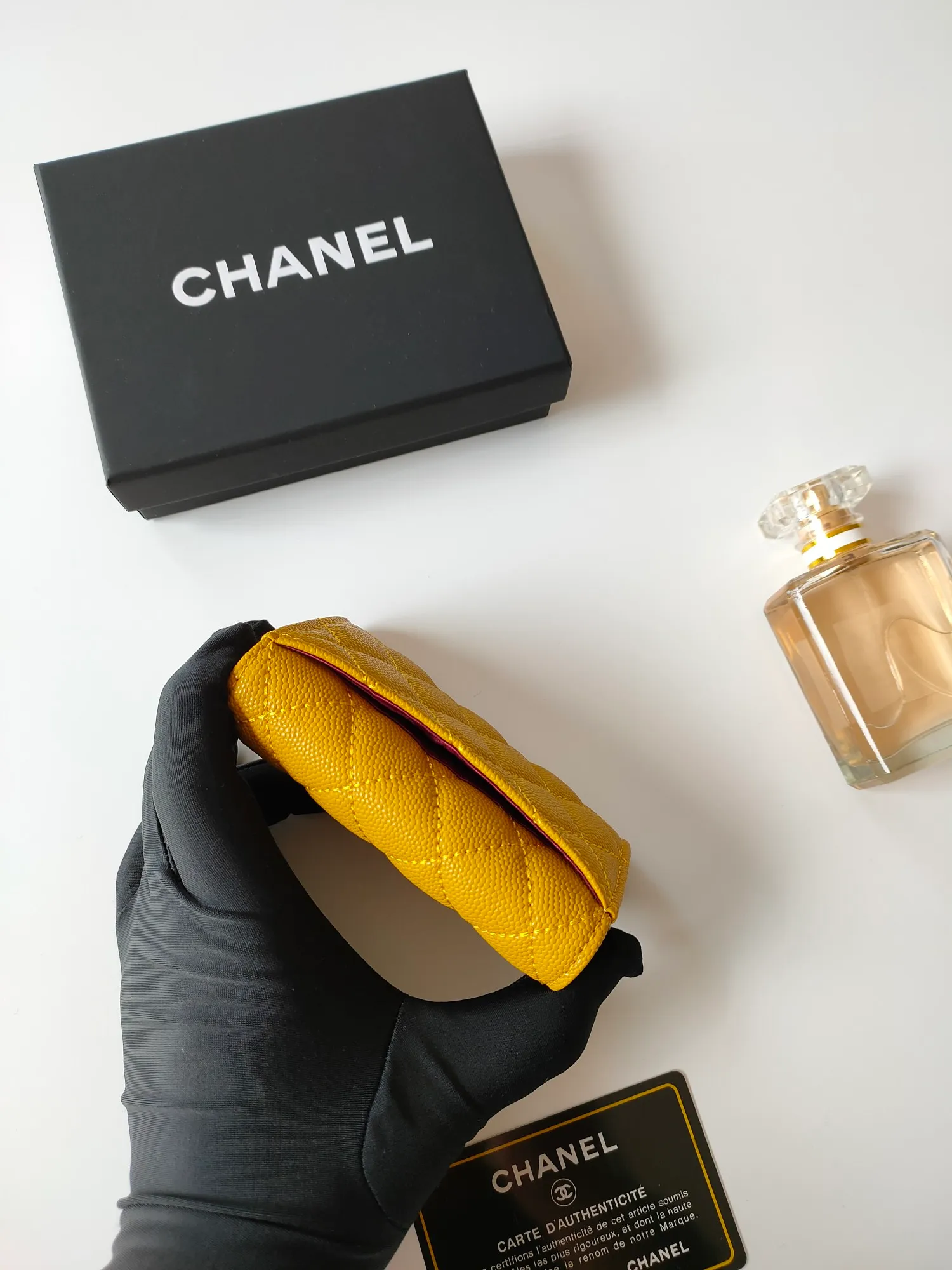 ￥130 CHANEL Chanel classic flap card holder. Imported sheepskin and caviar cowhide, card holder and coin purse integrated, with slip pocket on the back, model number: AP448, size: 7.5 × 11.3 × 2.1 cm