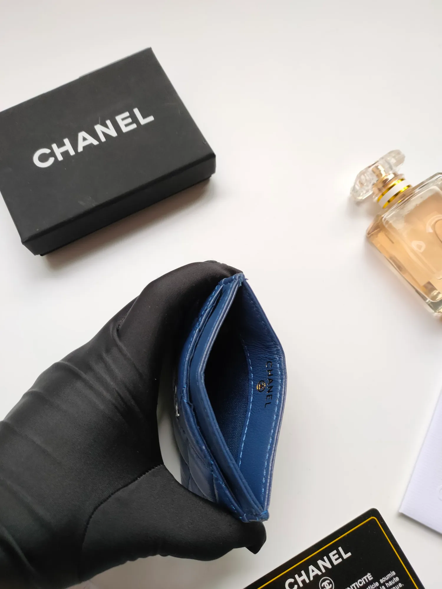 💰90 CHANEL Chanel counter card holder👍Model number: AP446 Size: 7.5×11.2×0.5cm Sheepskin inside and outside😍😍Fine workmanship High-end quality [Rose] Complete accessories