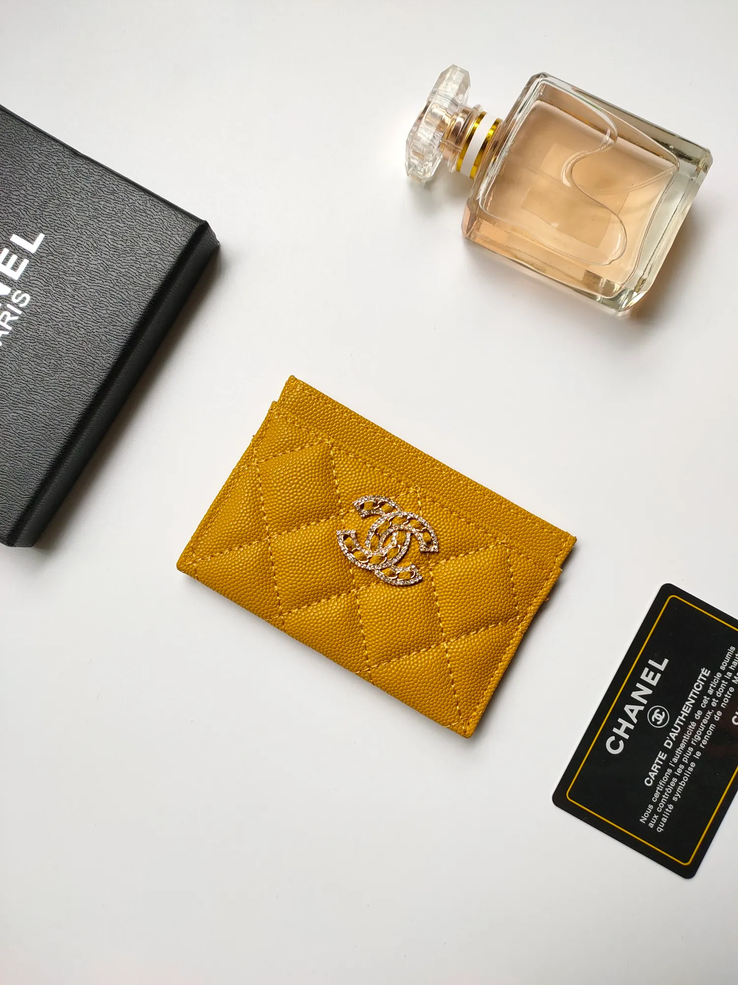 💰110 CHANEL Chanel counter new card holder👍Model number: AP5494 Size: 7.5 × 11.2 × 0.5 cm 😍😍Fine workmanship and high-end quality