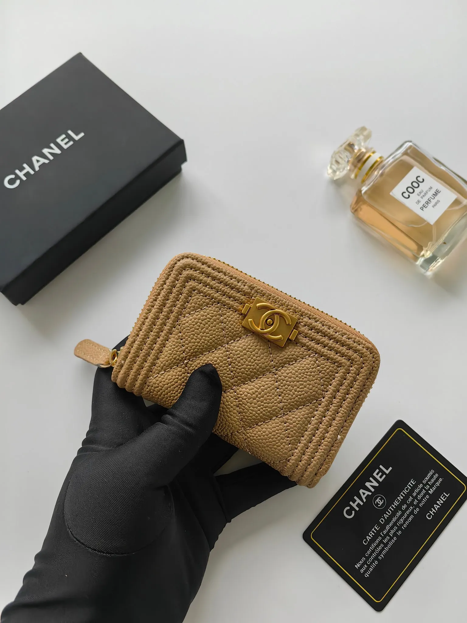 ￥140 Chanel card holder❤Coin purse️❤️Full leather inside and outside. Counter style. Impeccable workmanship details. Adhere to high quality. Style number: A84433 Size: 11.5x8cm