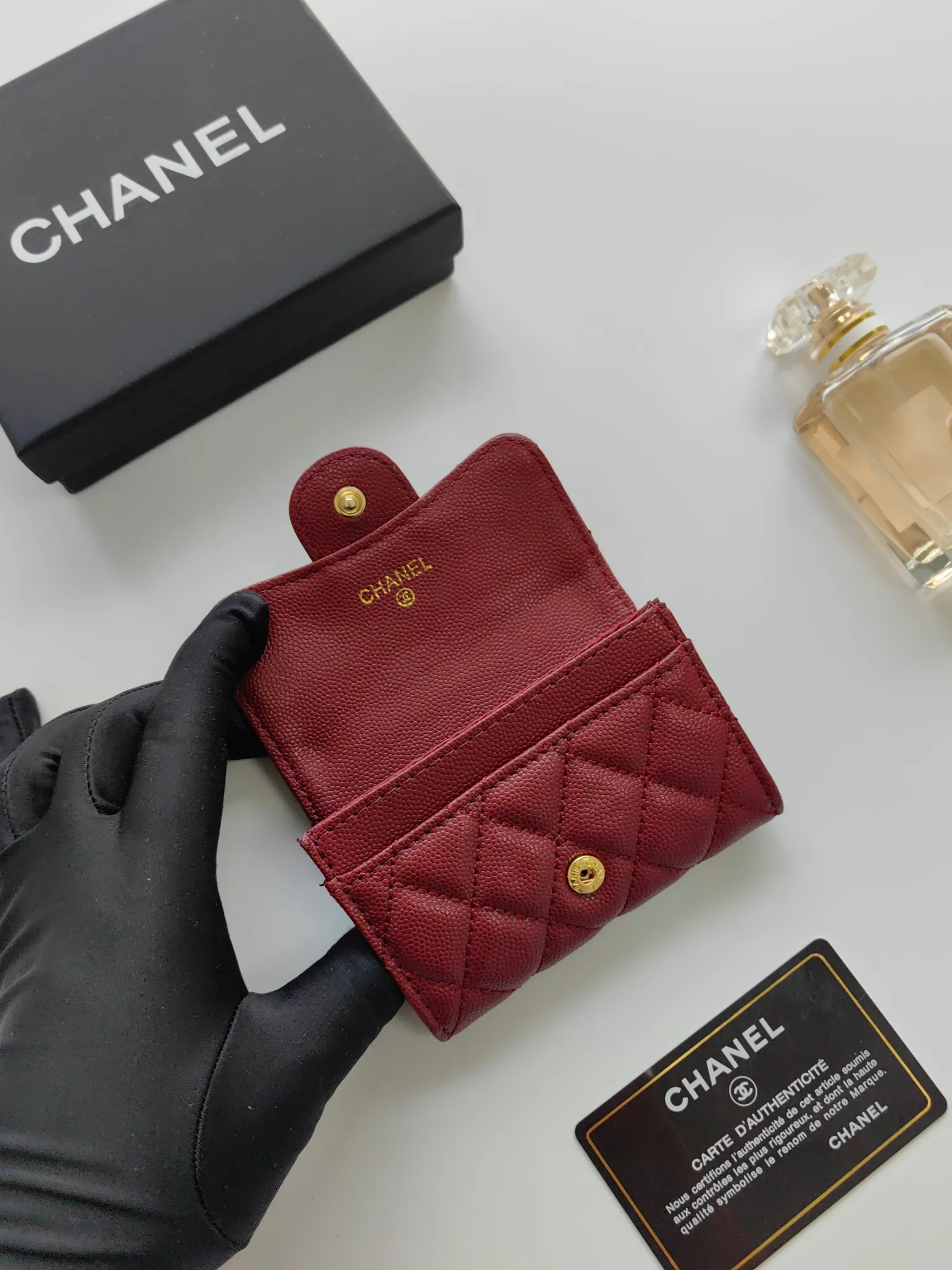 ￥130 CHANEL Chanel classic flap card holder. Imported sheepskin and caviar cowhide, card holder and coin purse integrated, with slip pocket on the back, model number: AP448, size: 7.5 × 11.3 × 2.1 cm