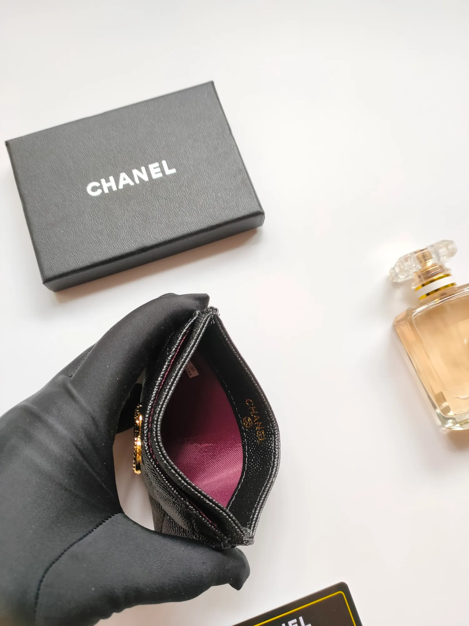 💰110💰Model 3188 CHANEL 22k embossed lgo large double C hardware, official website latest in 2023🆕card holder, caviar medium ball grain cowhide, anti-scratch, super glossy, 3 card slots each put a card, you can also put a card + a few coins in the middle
