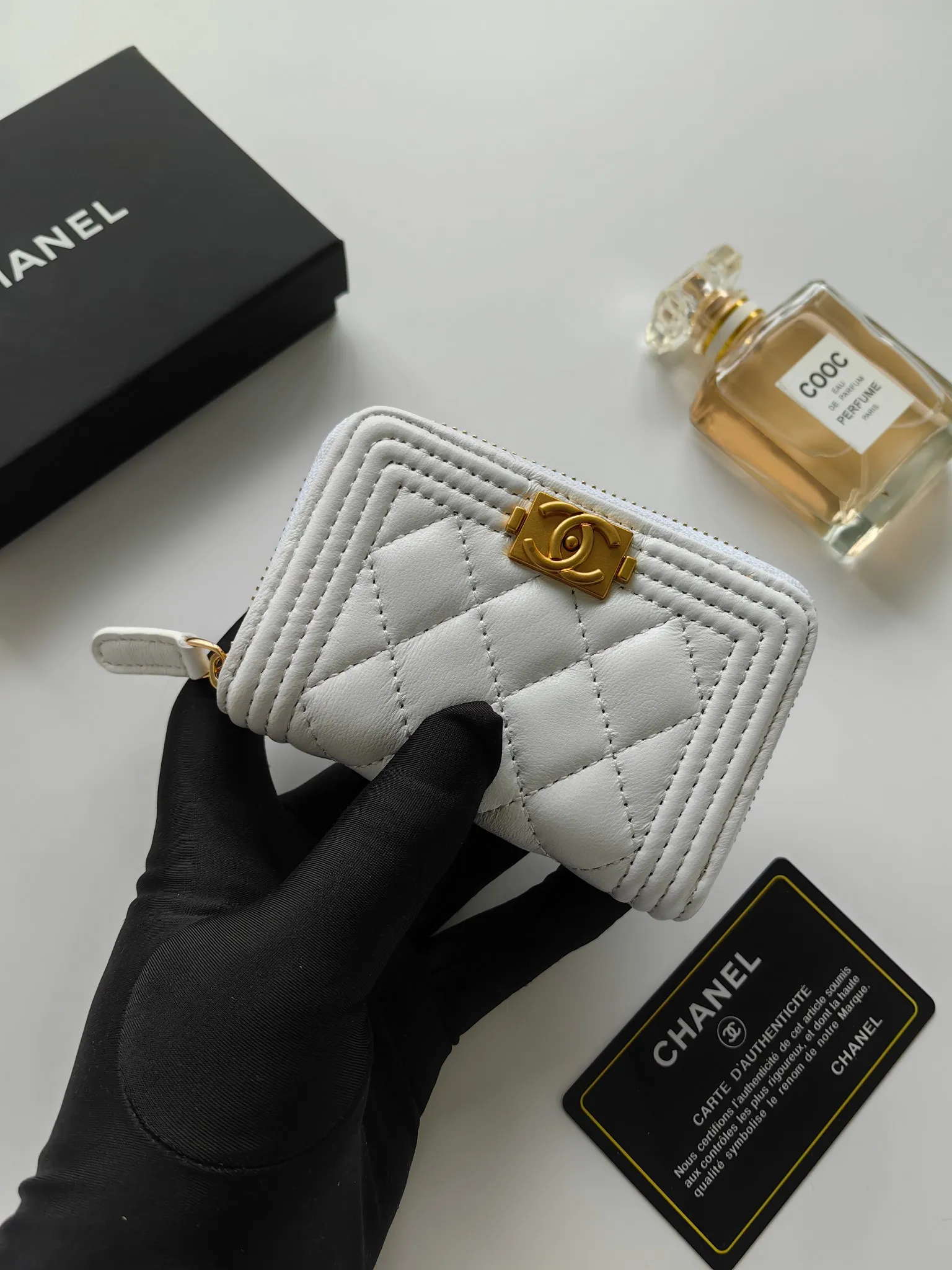 ￥140 Chanel card holder❤Coin purse️❤️Full leather inside and outside. Counter style. Impeccable workmanship details. Adhere to high quality. Style number: A84433 Size: 11.5x8cm