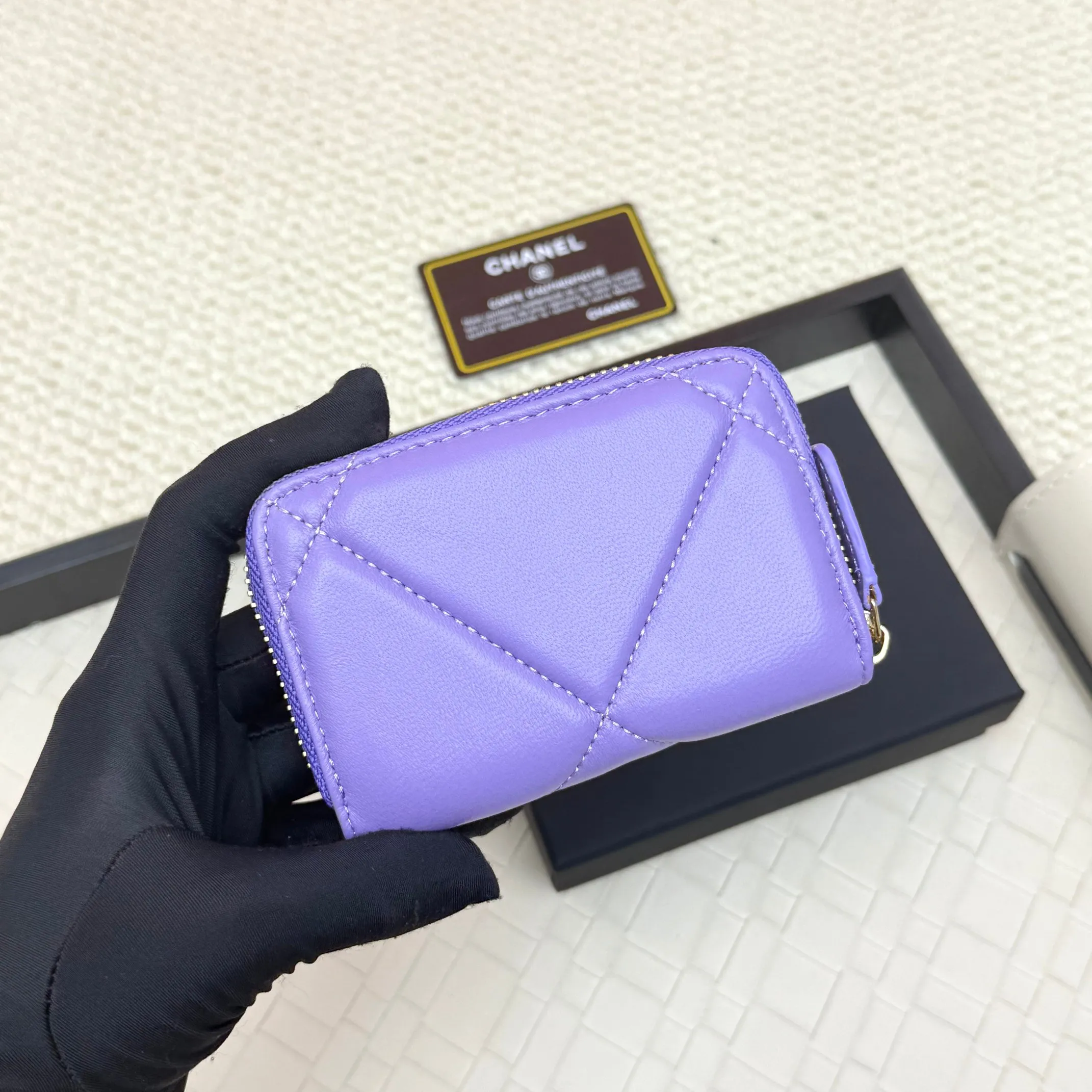 💰130Chanel card holder❤Coin purse️❤️Full leather inside and outside. Counter style. Impeccable workmanship details. Adhere to high quality. Style number: P1920 Size: 11.5x8cm