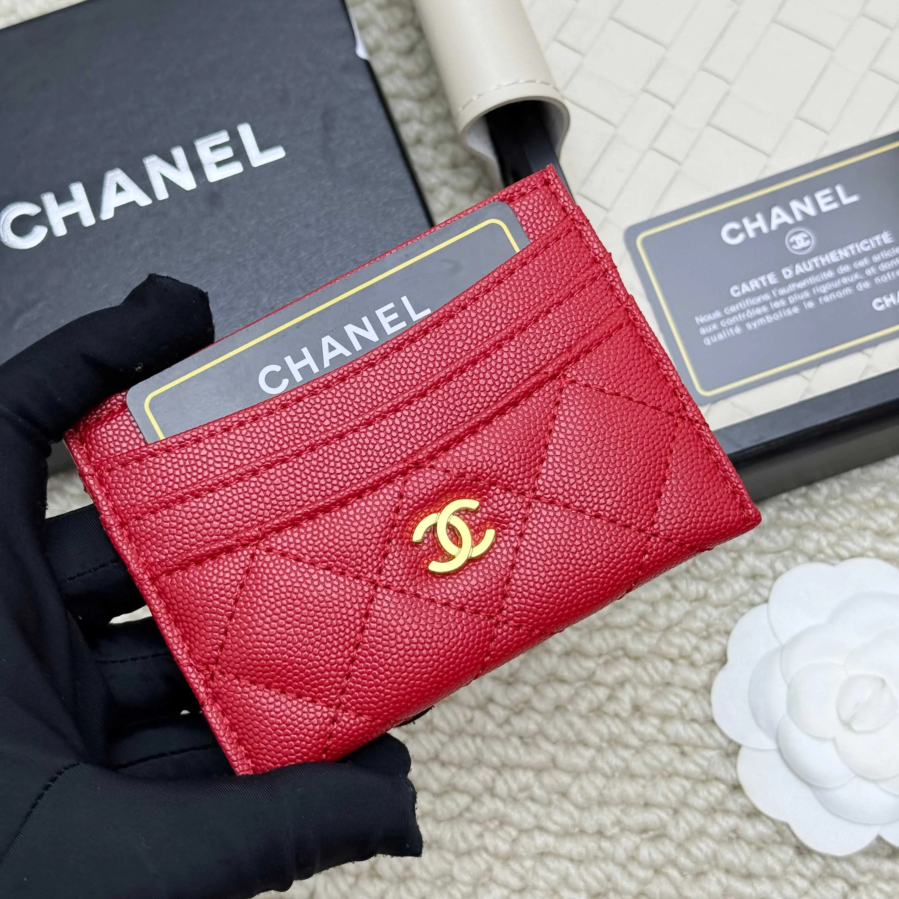 💰110 chanel 2025 new product card holder lambskin, seven card slots, can hold change, imported Italian lambskin + hardware logo, so beautiful, love it. The color is as shown in the picture, easy and fast storage, mini card holder No.: 4472 Size: w11×h10cm